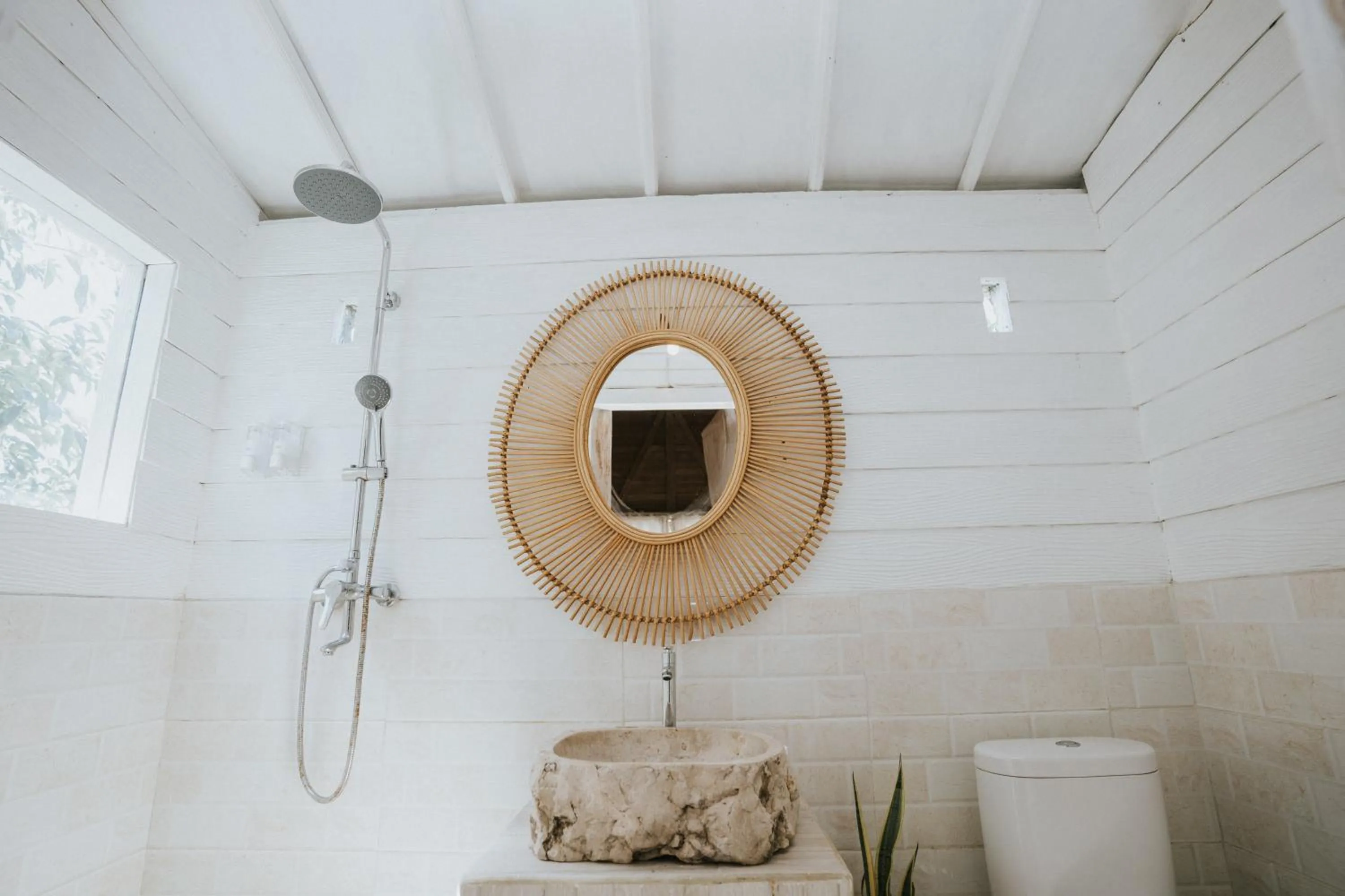 Shower in Permata Hill Nusa Penida