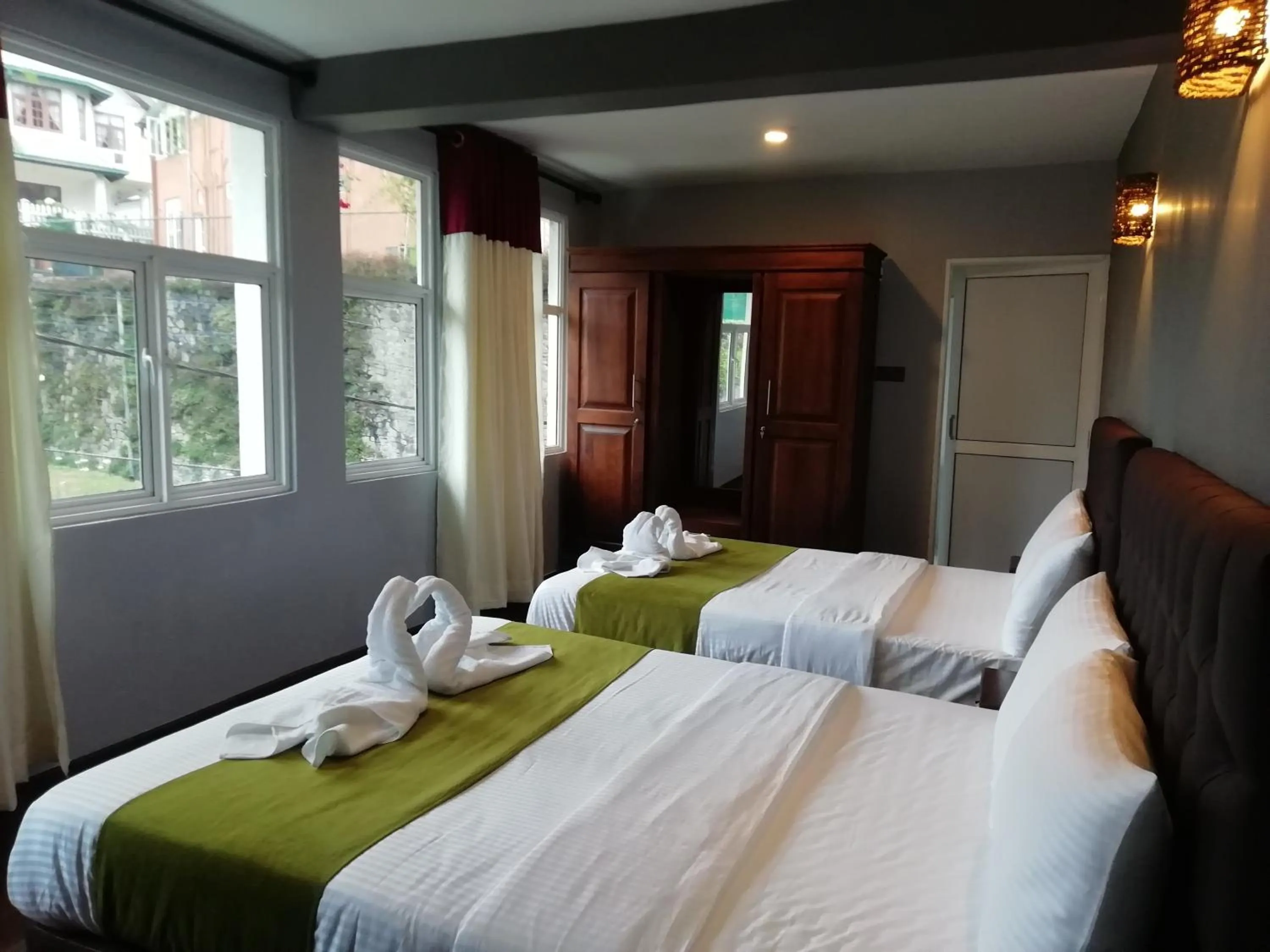 Photo of the whole room, Bed in Tea Mount Forest