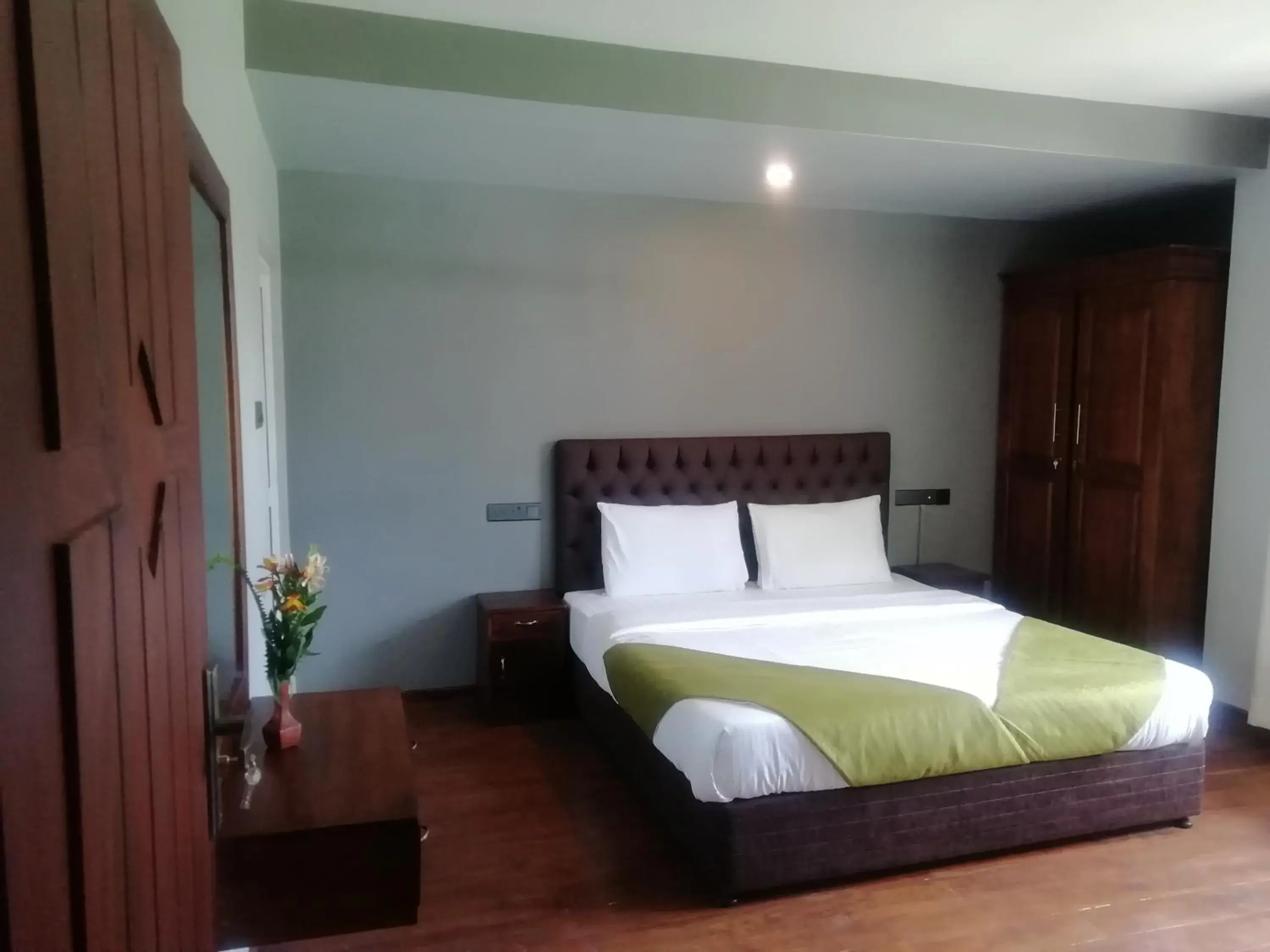 King Room with Garden View in Tea Mount Forest King Room with Garden View in Tea Mount Forest