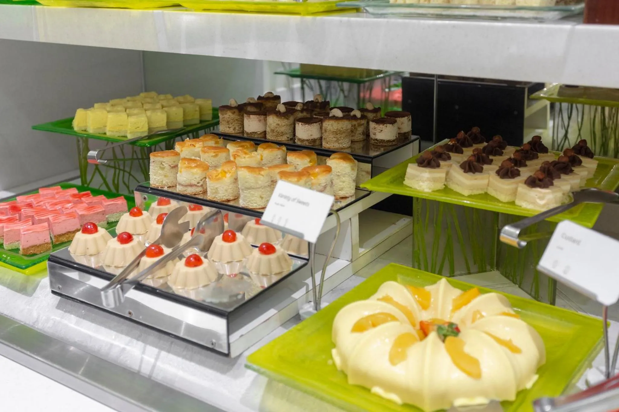 Restaurant/places to eat in Holiday Inn Yanbu by IHG