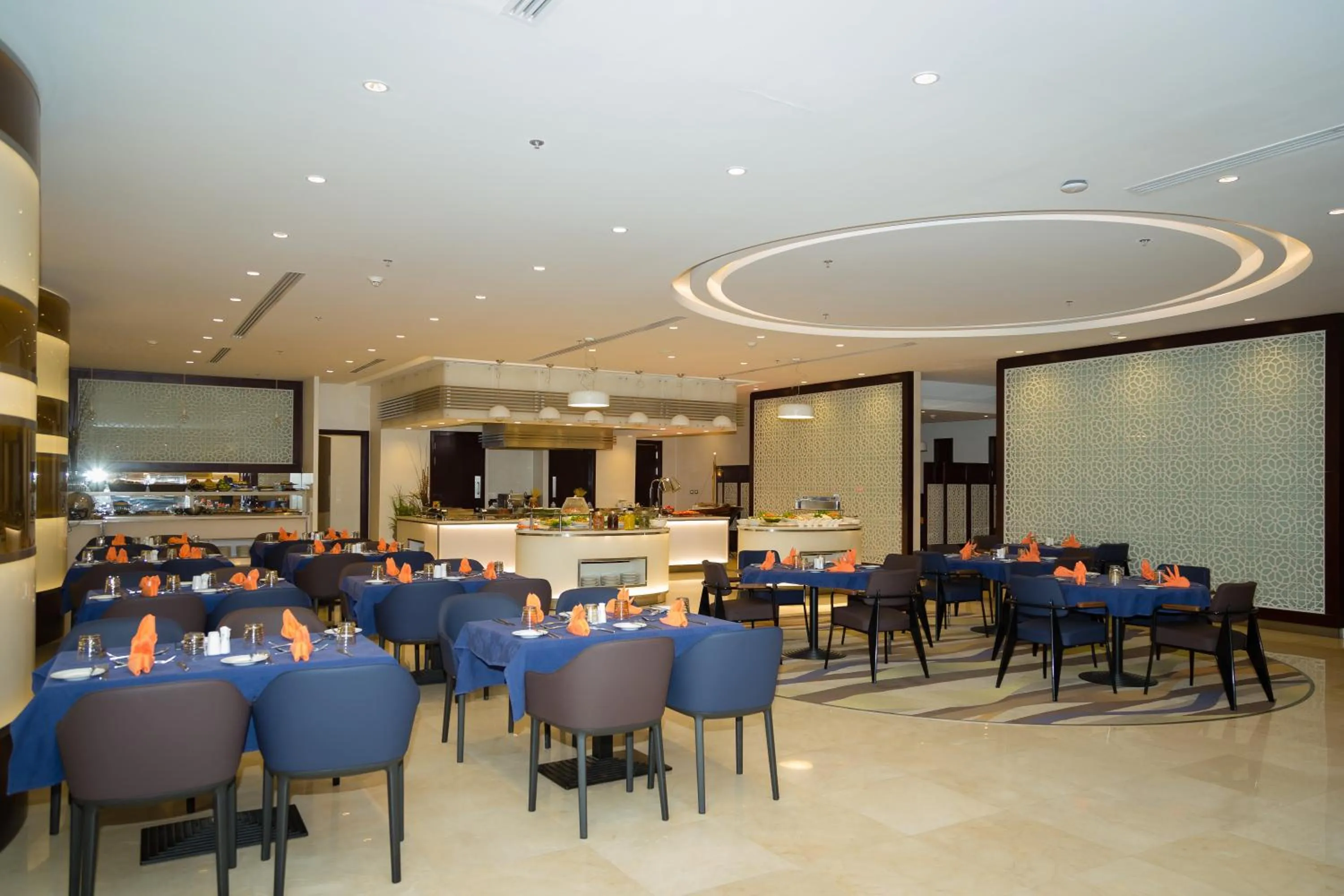 Restaurant/places to eat in Holiday Inn Yanbu by IHG