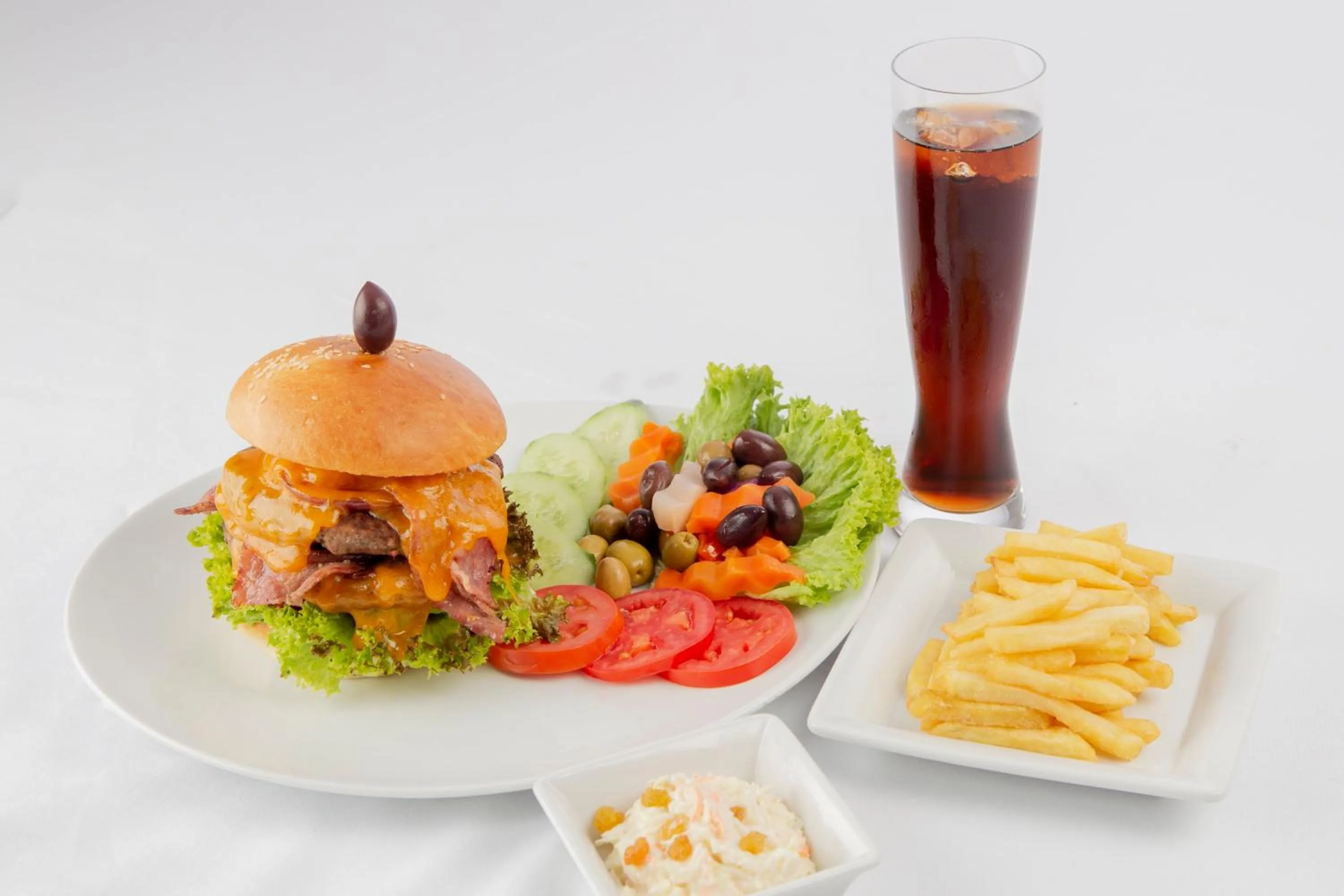 Restaurant/places to eat in Holiday Inn Yanbu by IHG