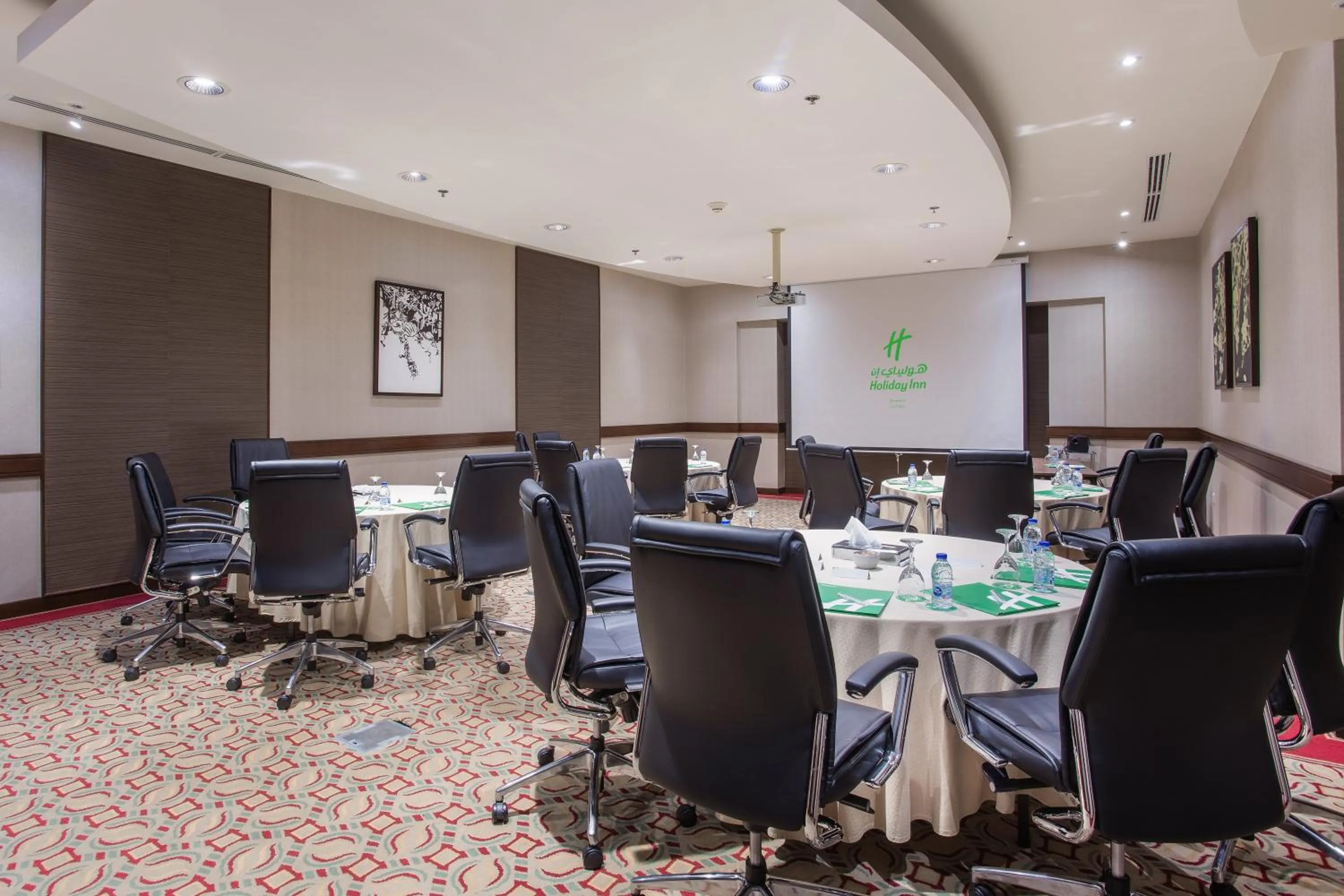 Meeting/conference room in Holiday Inn Yanbu by IHG