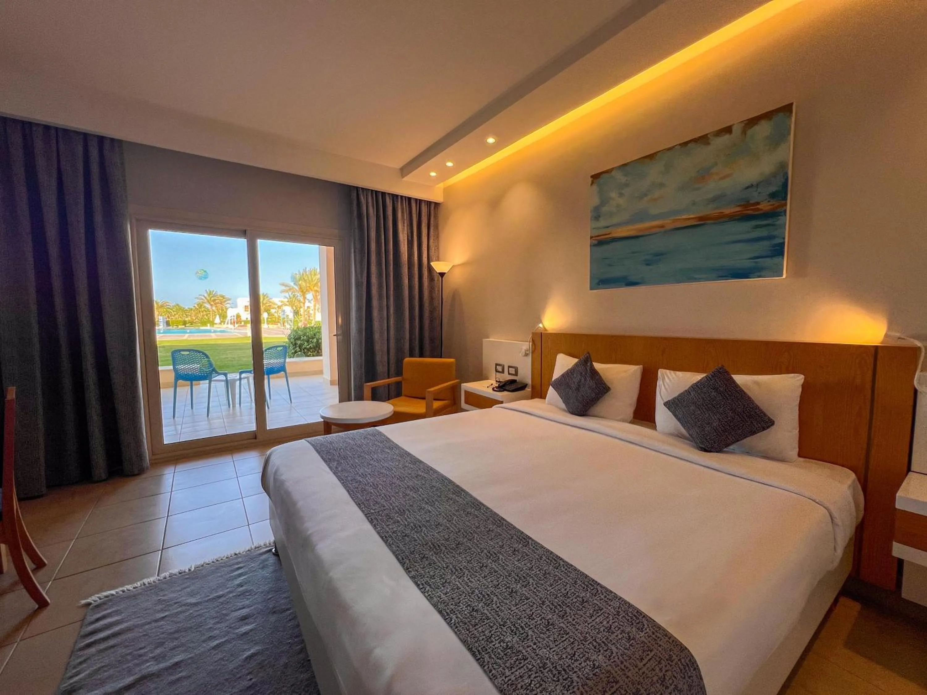 Photo of the whole room, Bed in Sataya Resort Marsa Alam