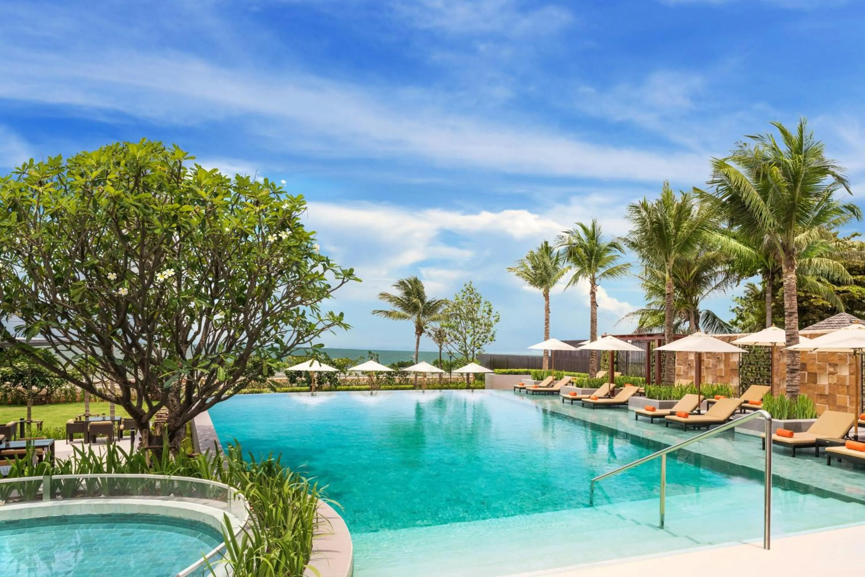 Swimming pool in Sheraton Hua Hin Pranburi Villas