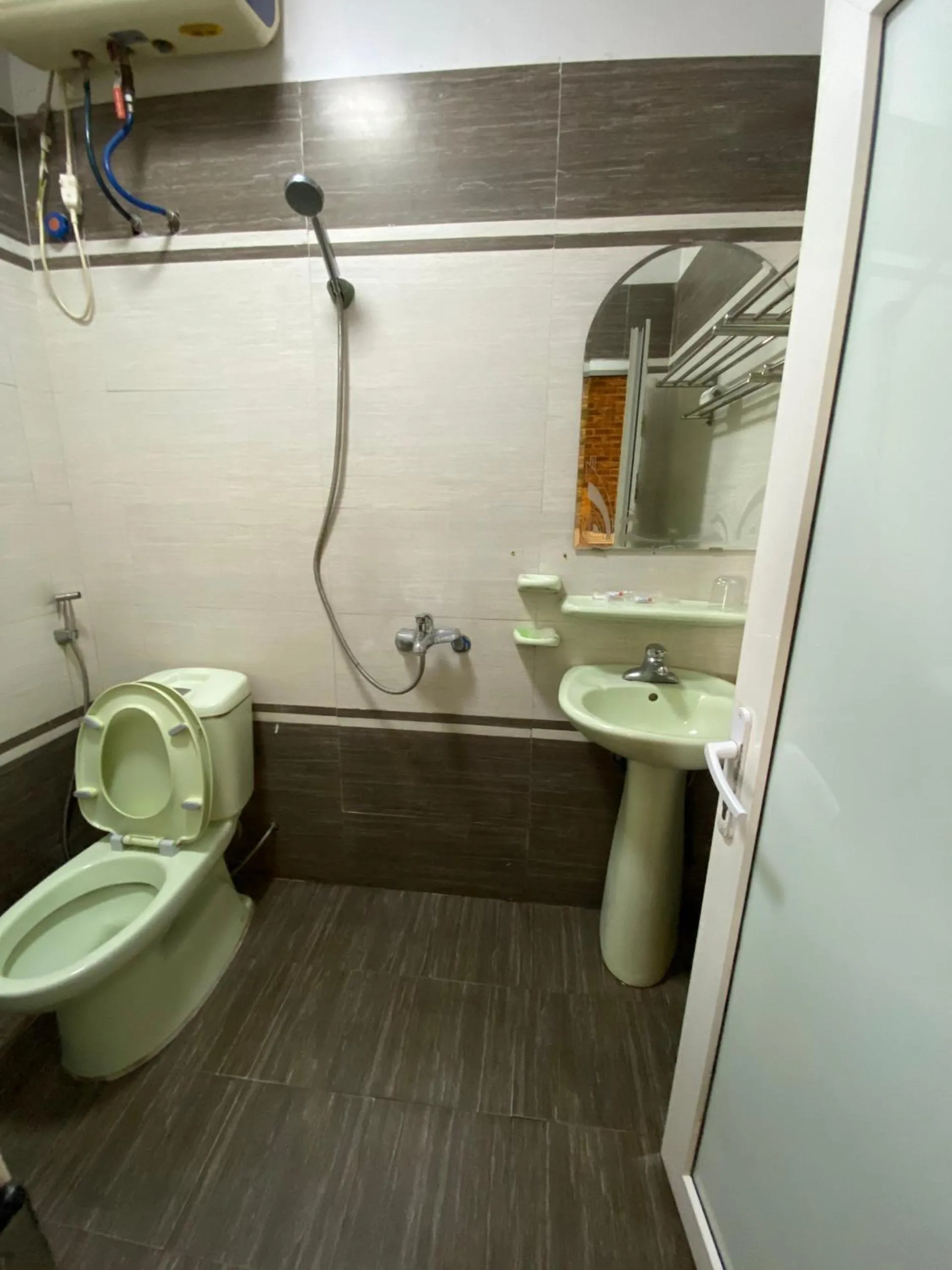 Bathroom in Rose Hotel