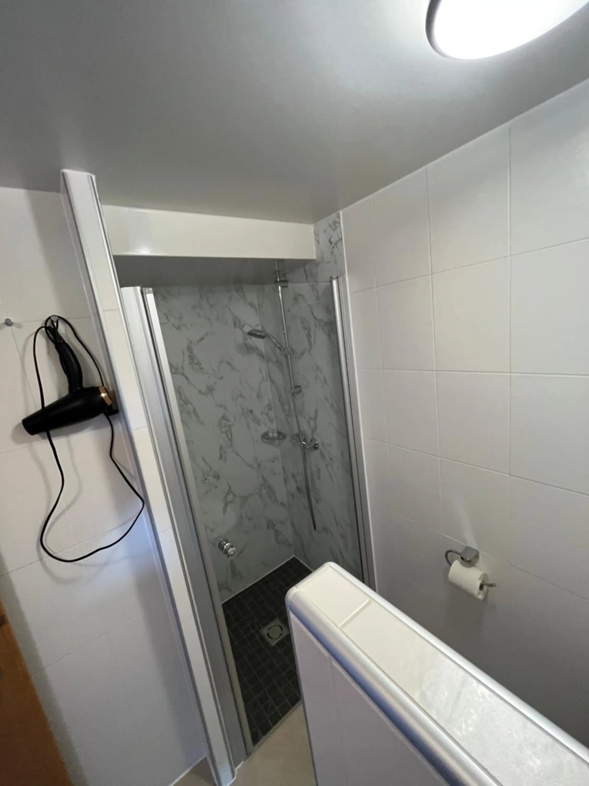 Bathroom in Appartements-Restaurant Schwaiger