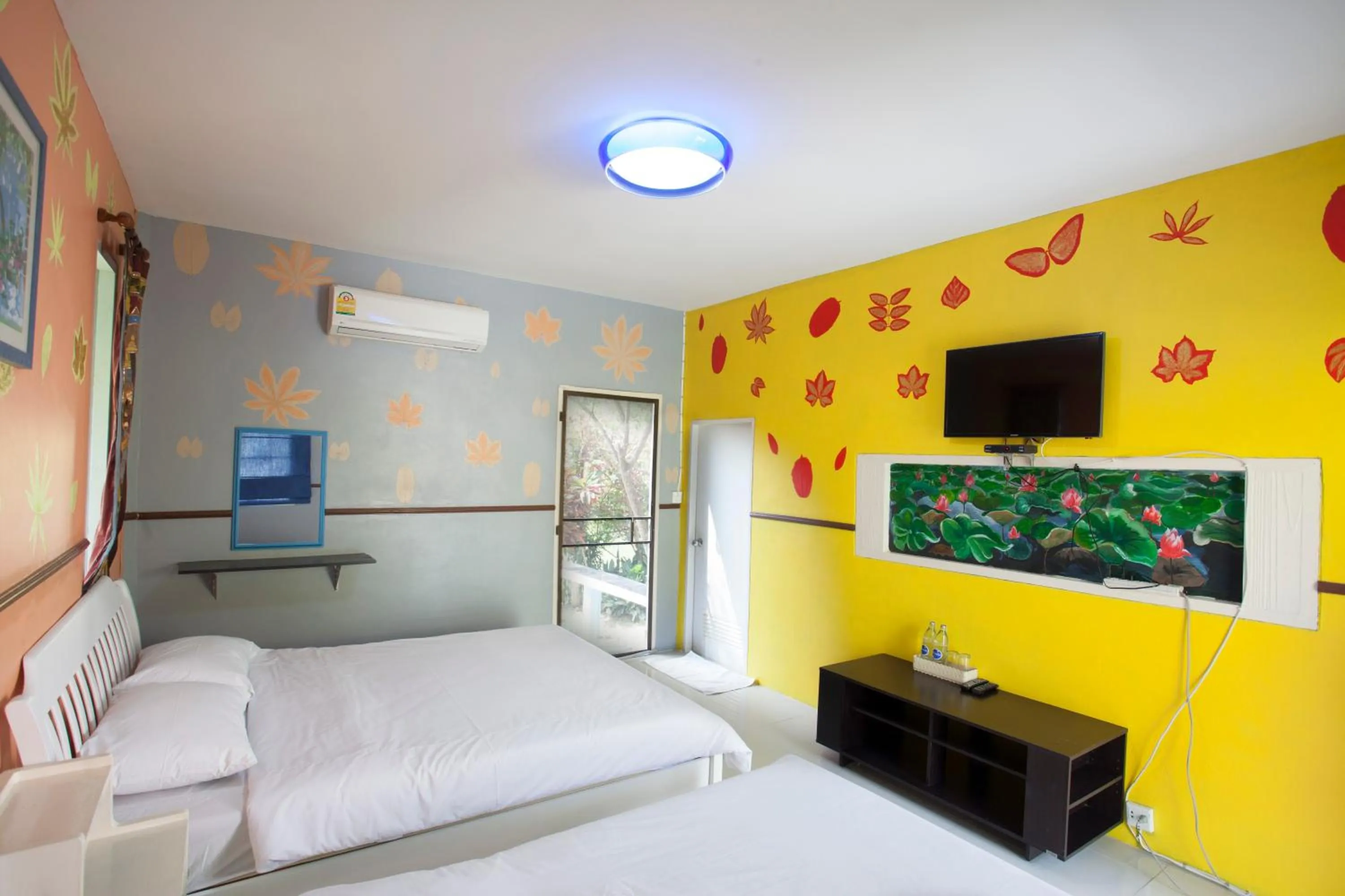 Bed in Baanraisooksangchan