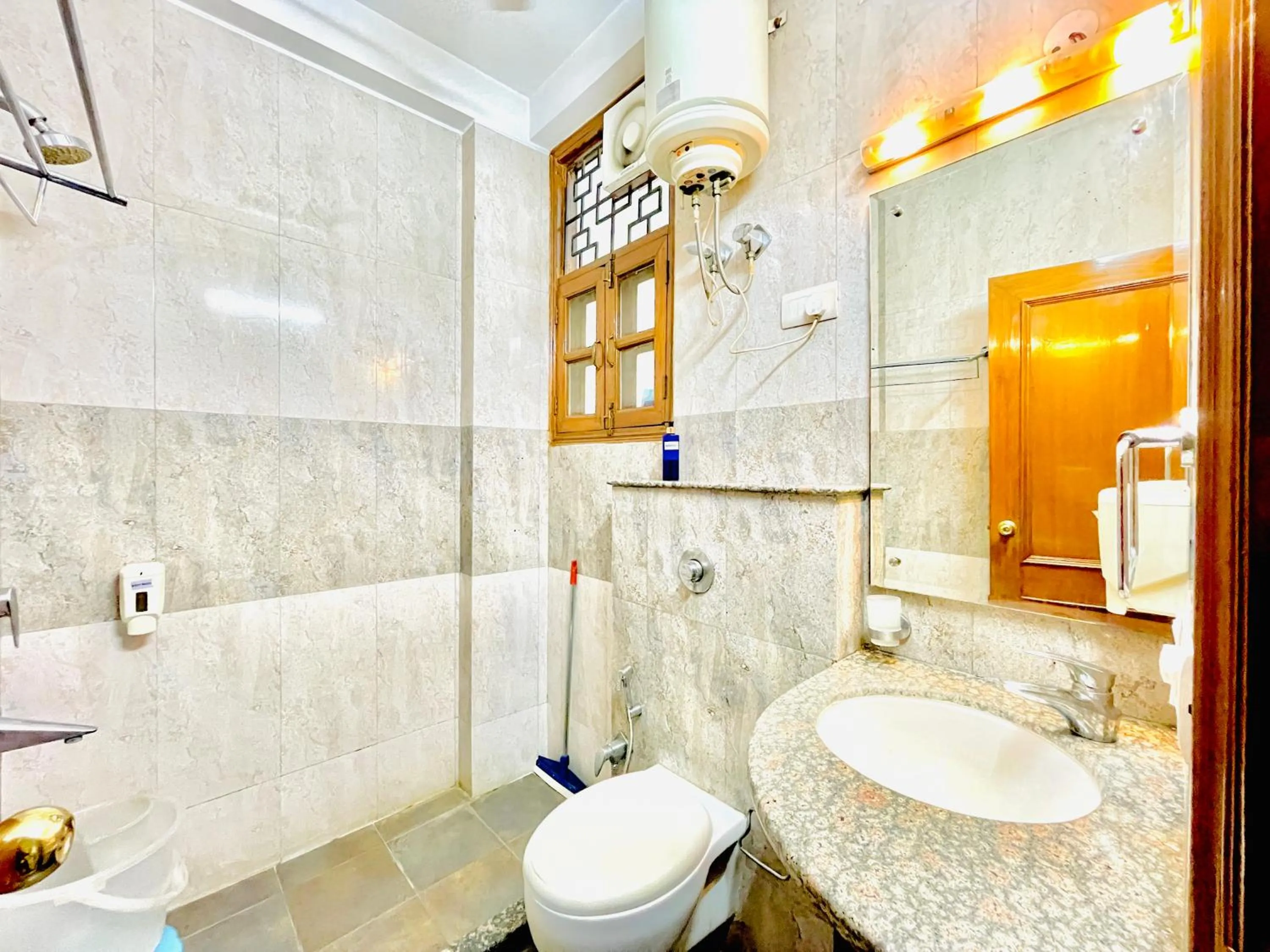 Shower in BedChambers Serviced Apartments - Artemis Hospital