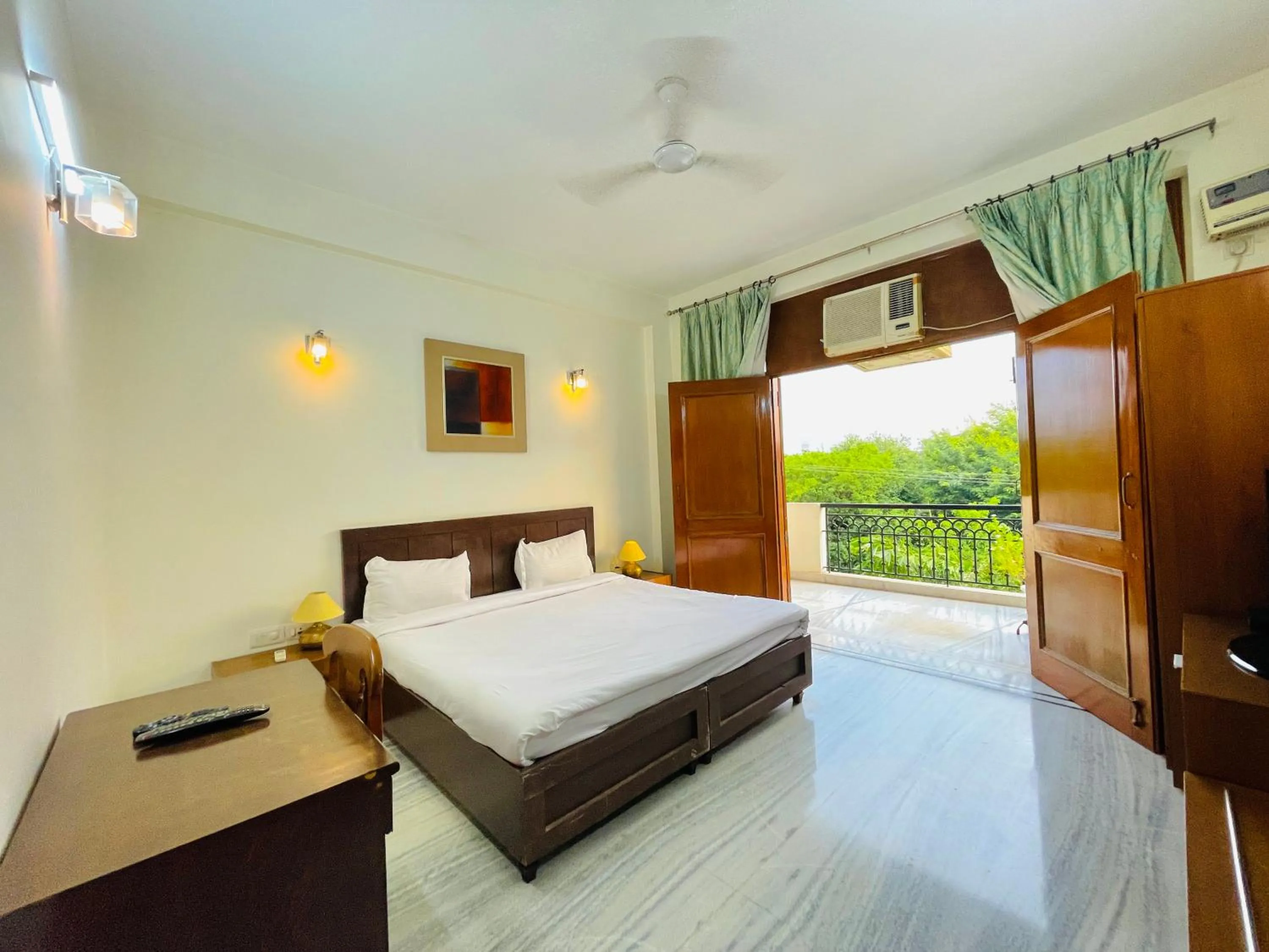 Bed in BedChambers Serviced Apartments - Artemis Hospital