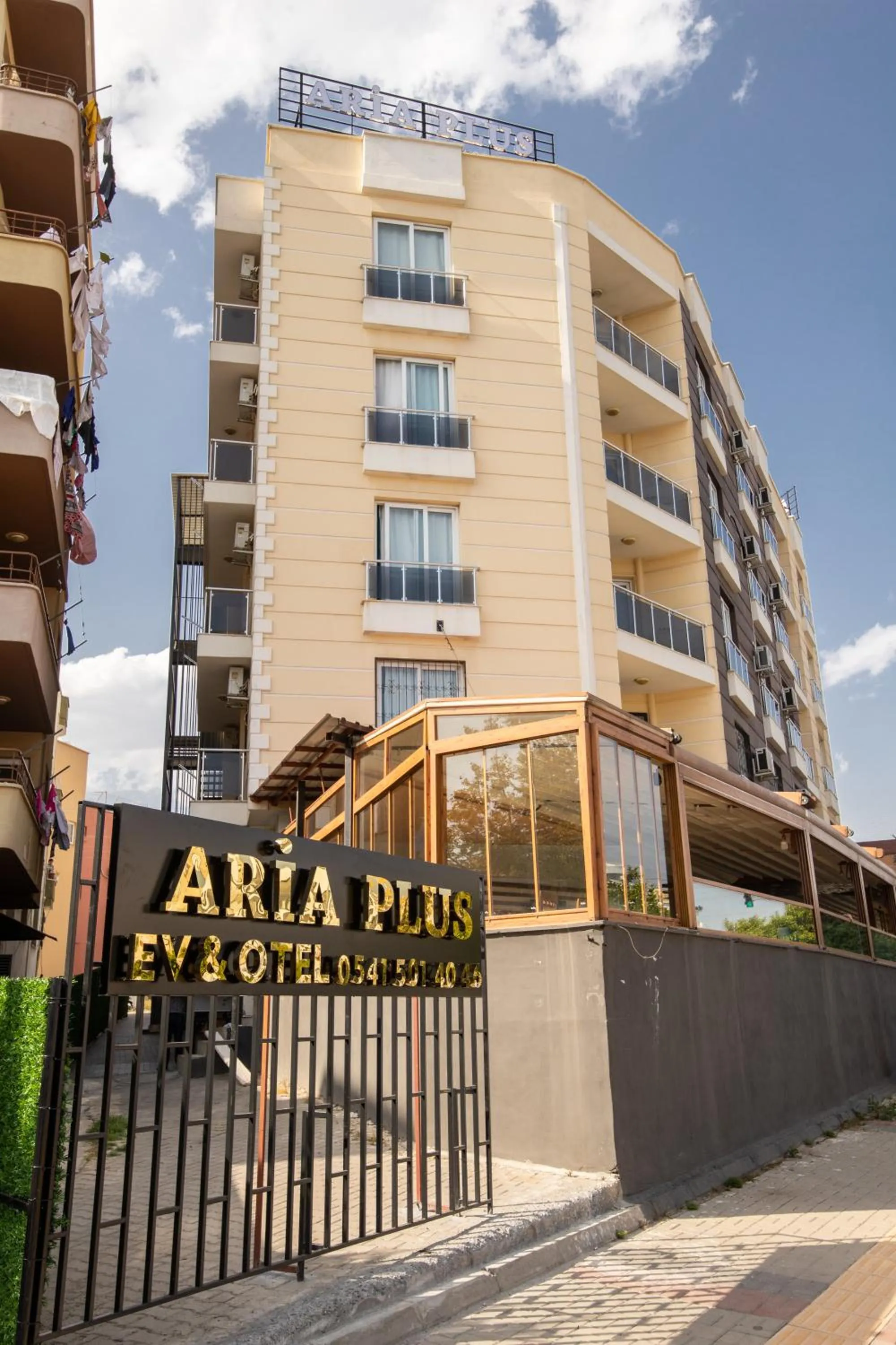 aria plus ev otel