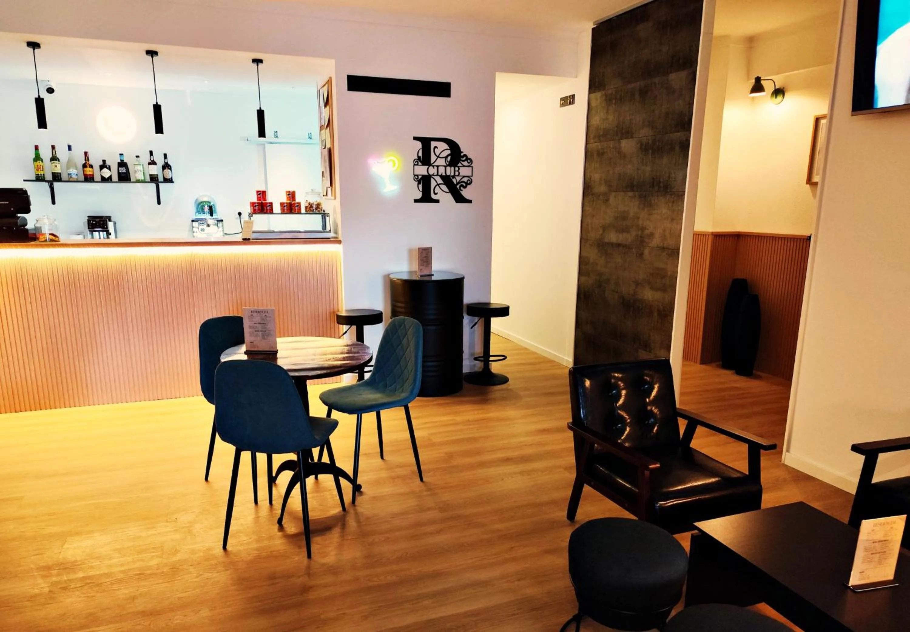 Lounge or bar in Residencial Douro