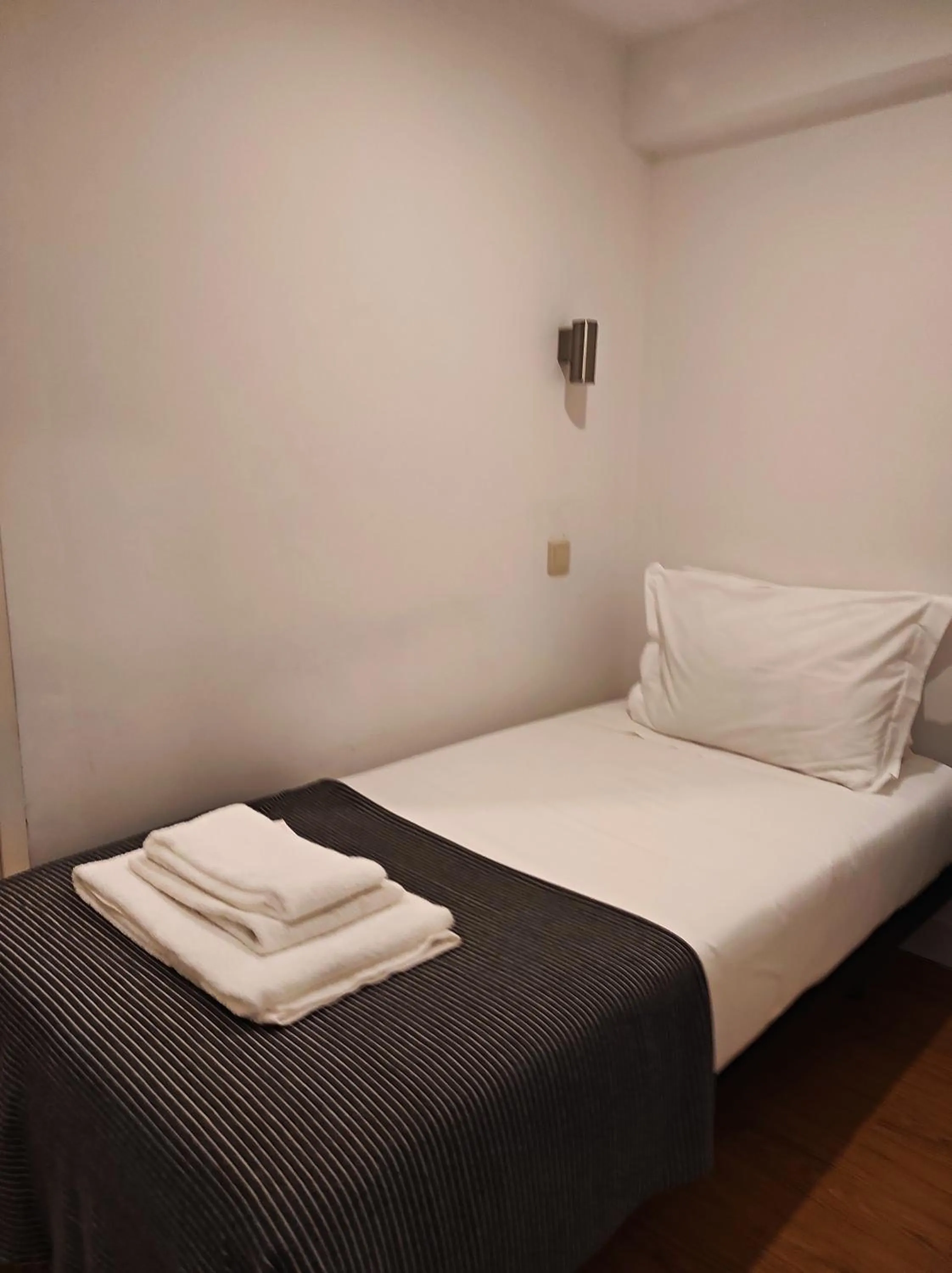 Bed in Residencial Douro