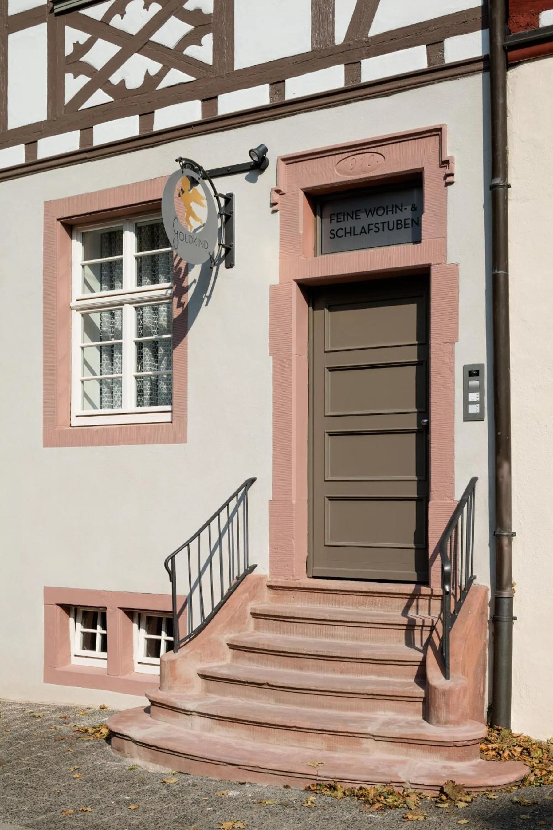 Facade/entrance in Hotel Restaurant Goldener Engel
