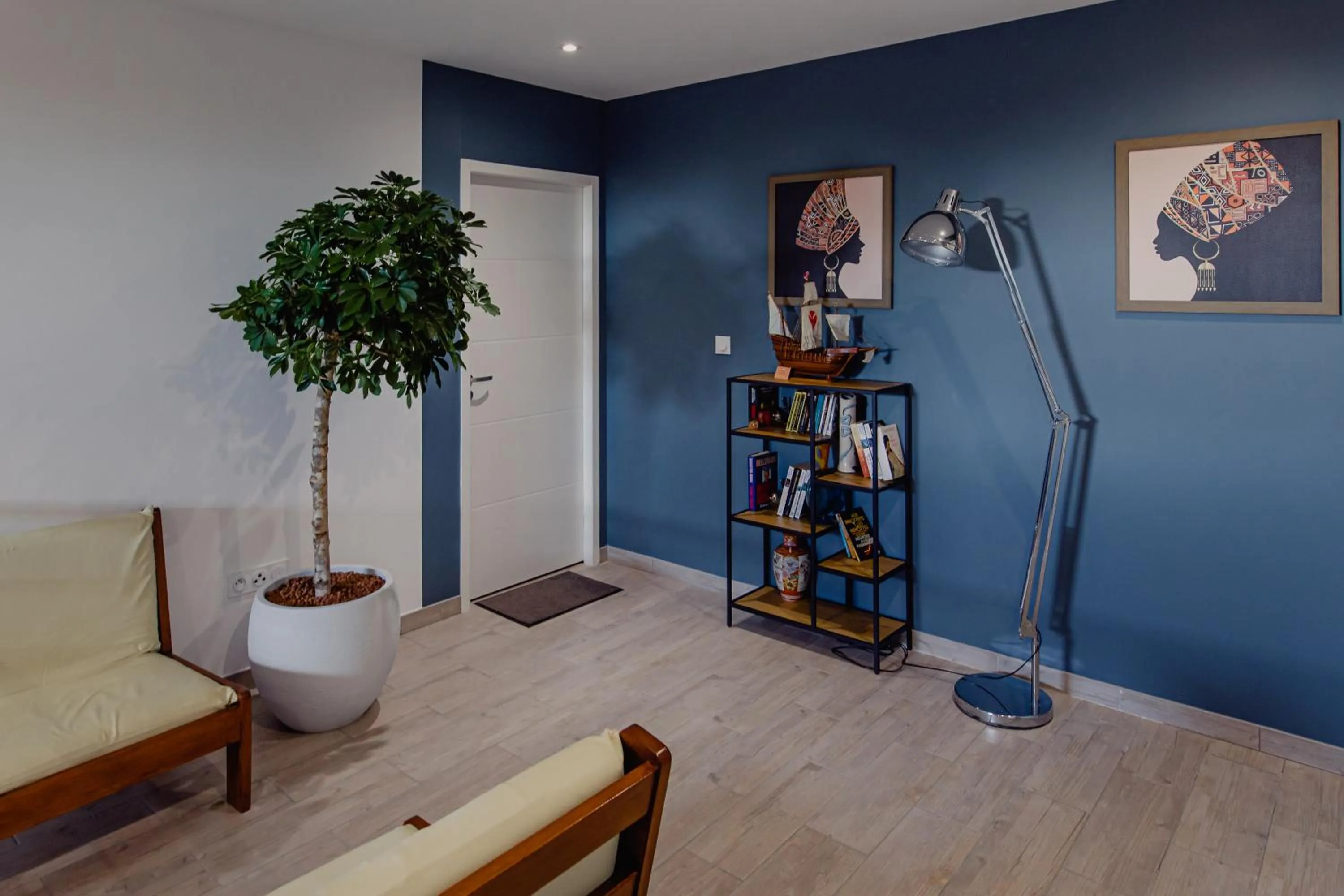 VILLA DES CHENES-Adult only