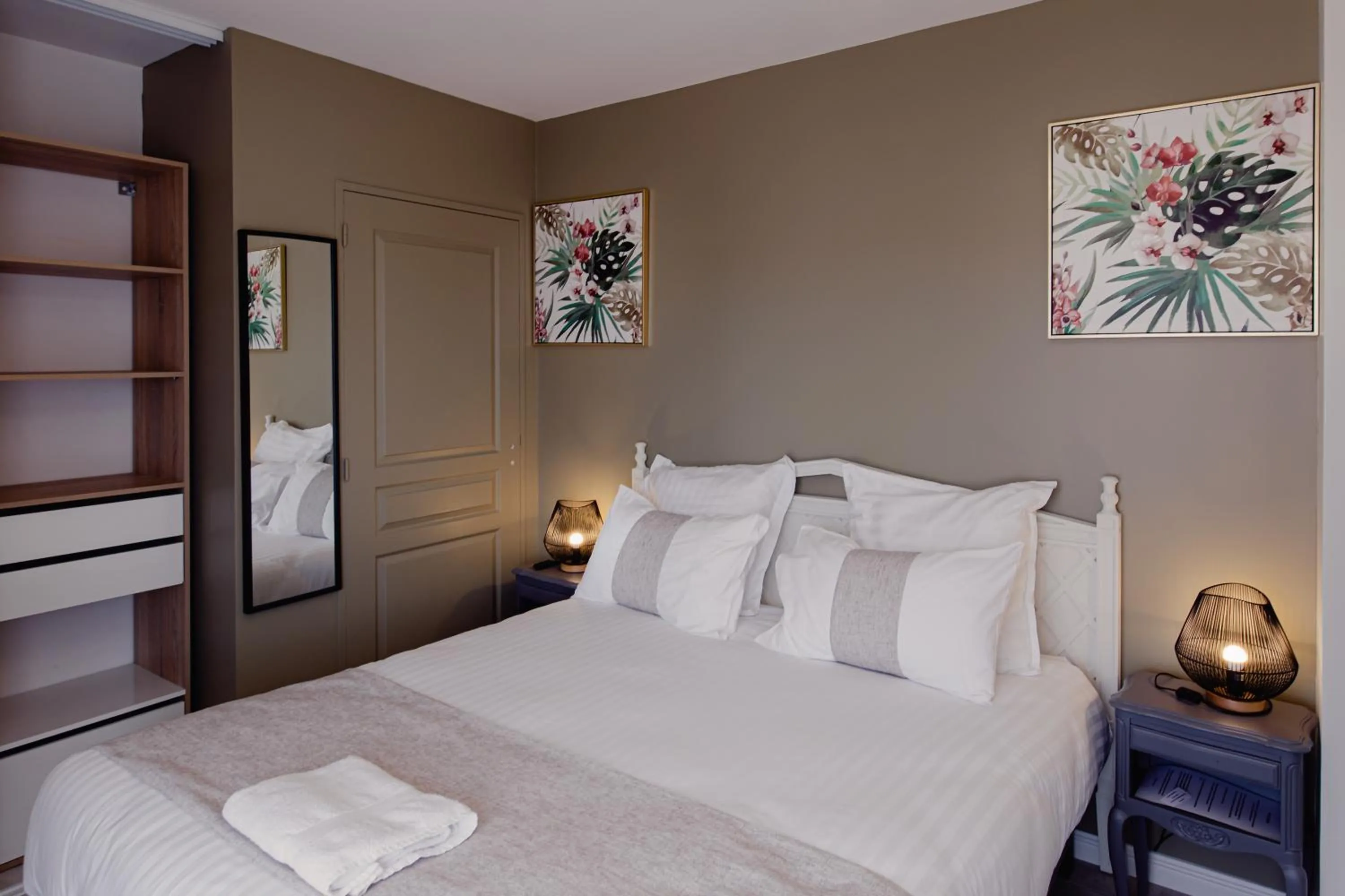 VILLA DES CHENES-Adult only