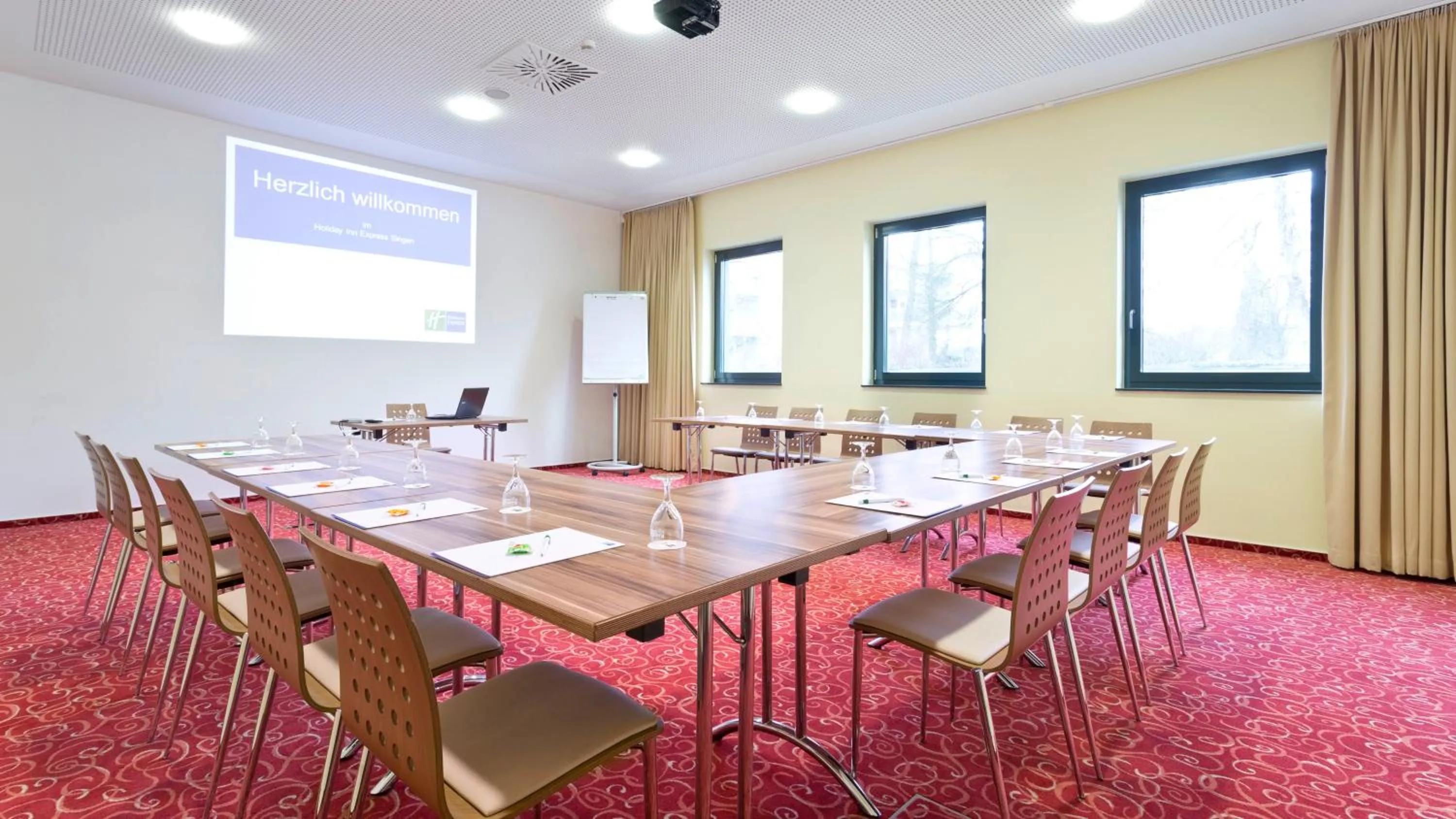 Meeting/conference room in Holiday Inn Express Singen by IHG