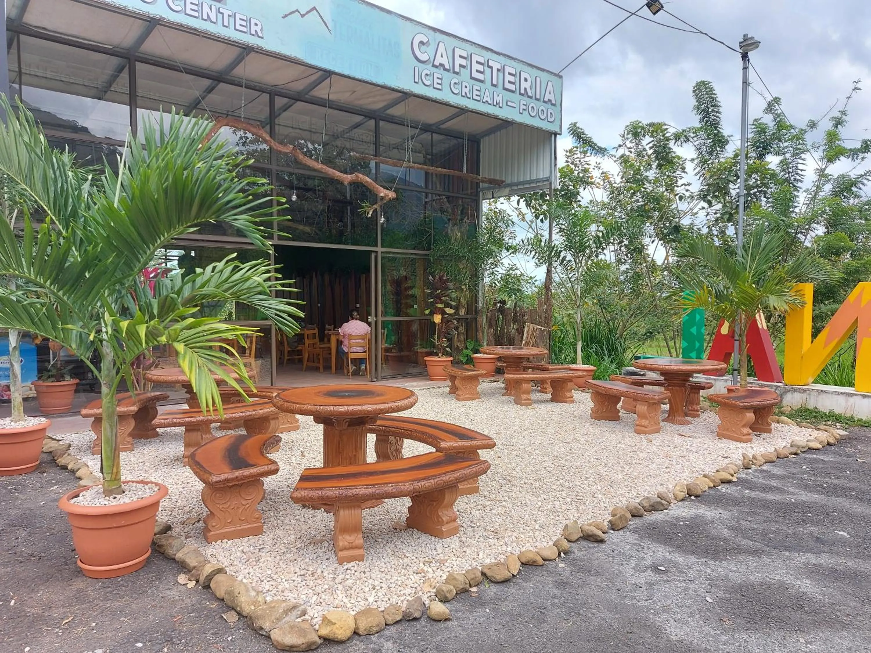 Hotel Palmera Real Hot Springs