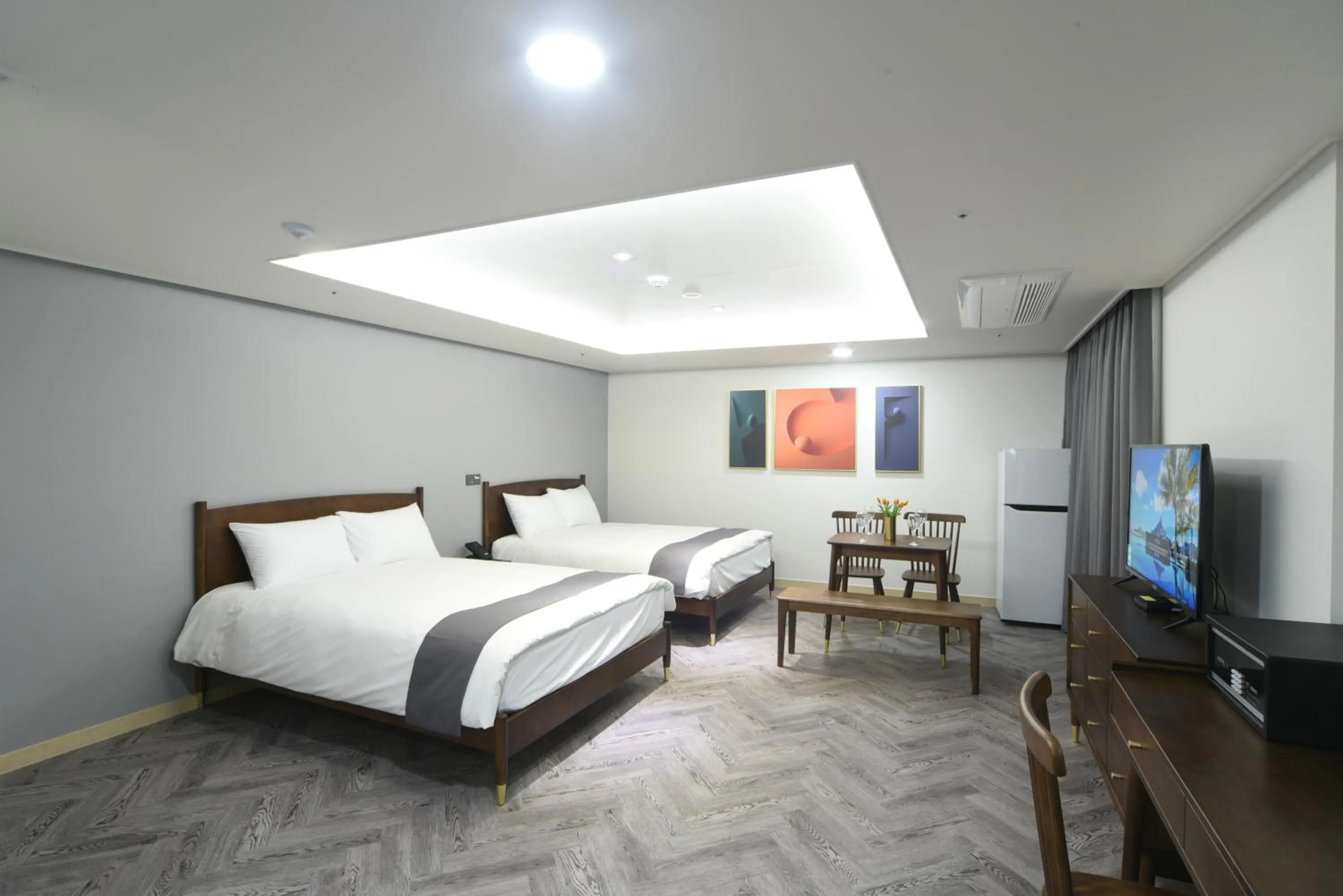 Bed in Haeundae Central Hotel