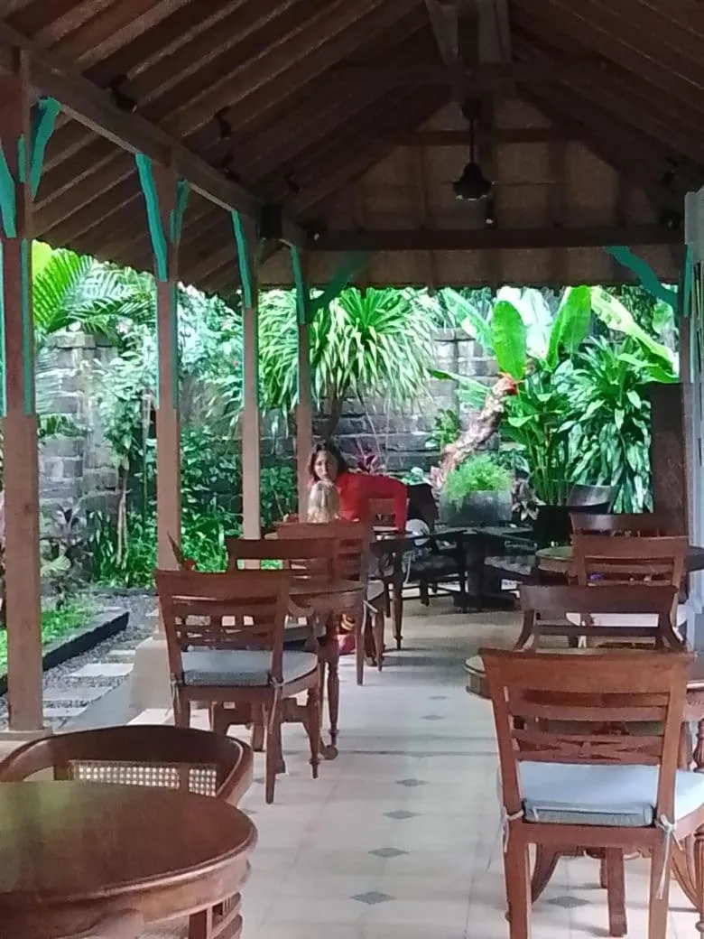 Restaurant/places to eat in Bebek Cottages Sanur