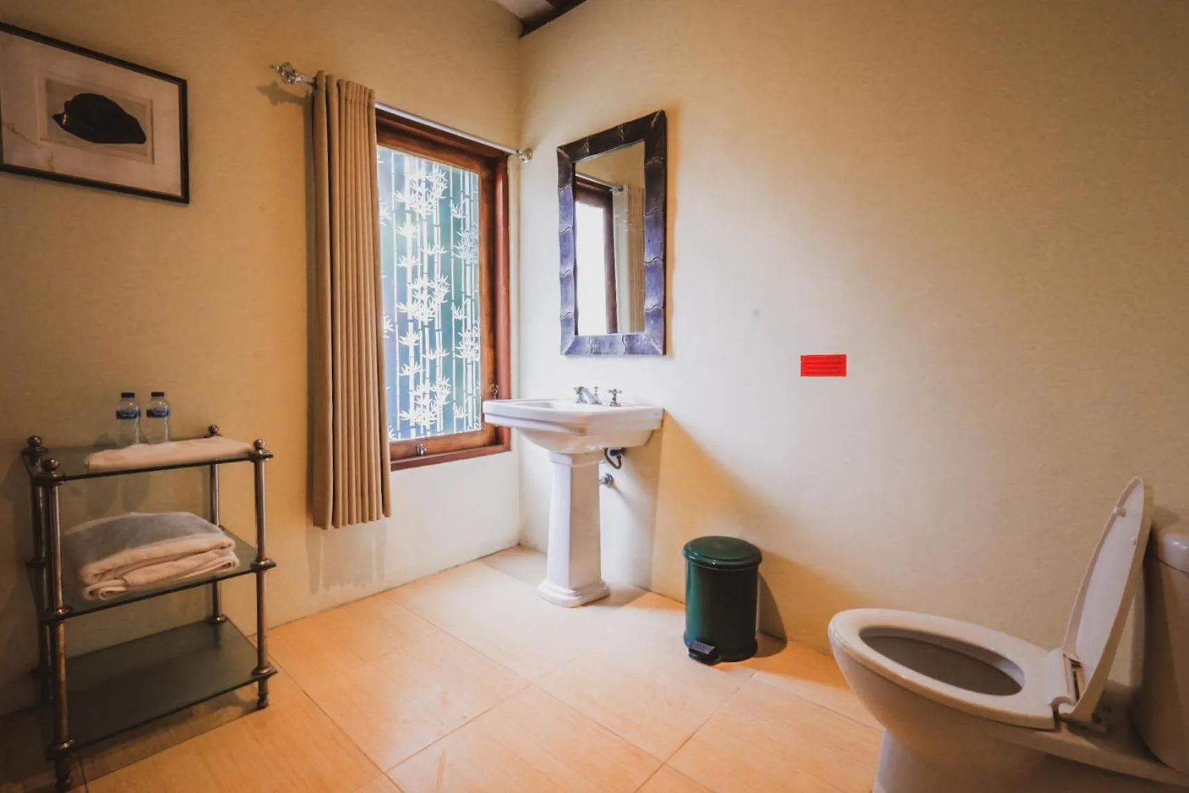 Bathroom in Bebek Cottages Sanur