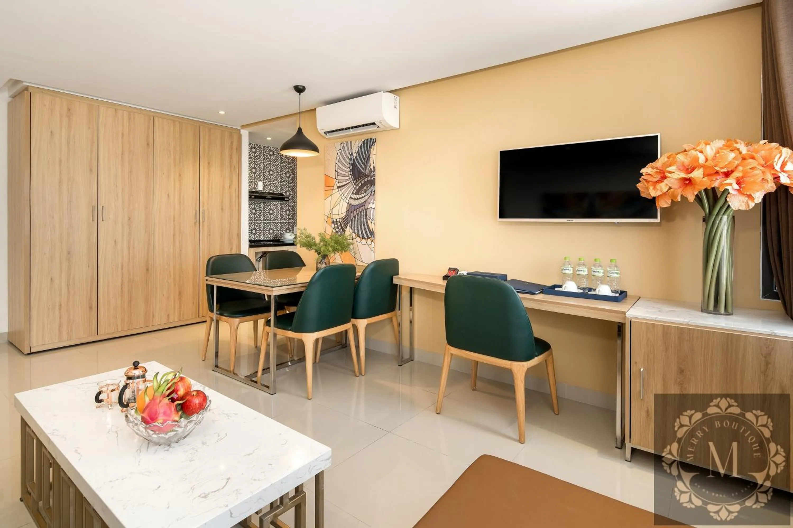 TV and multimedia in Bella Merry Hotel and Apartment - 100M To The My Khe Beach