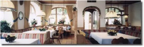 Restaurant/places to eat in Hotel Gasthof zur Post