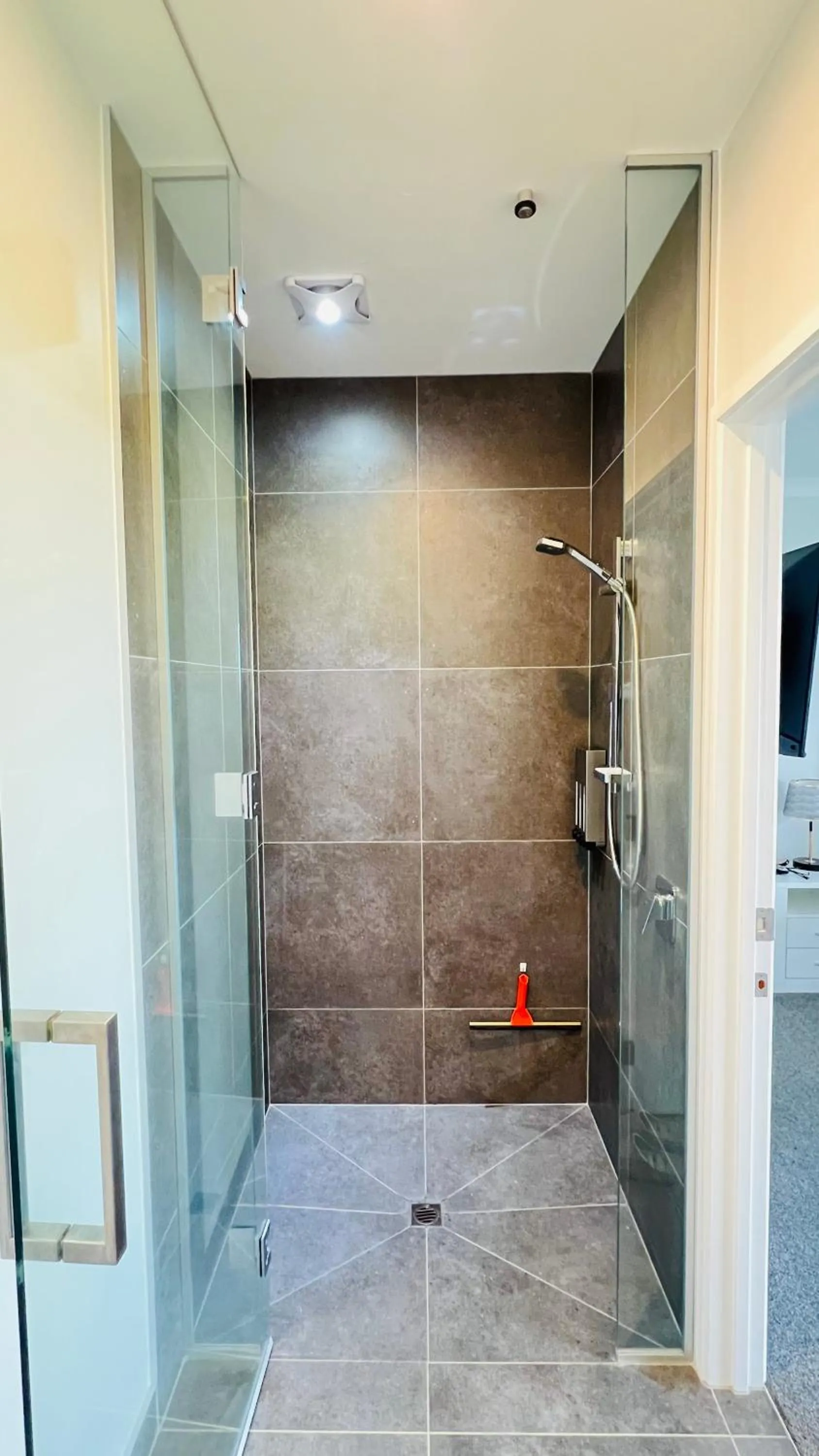 Shower in Hilltop Whakaipo Estate