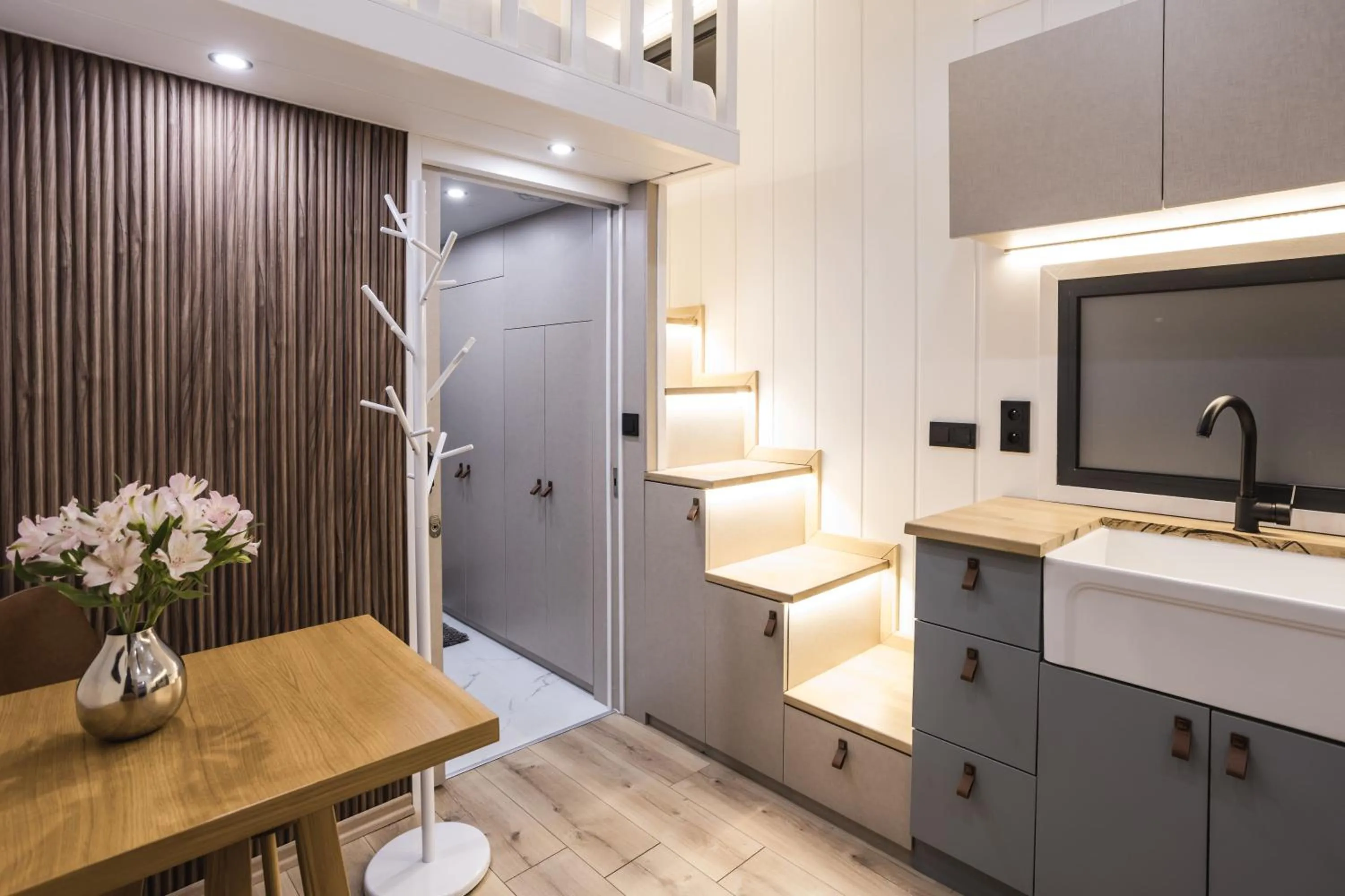 ARIETES MARMONT Resort