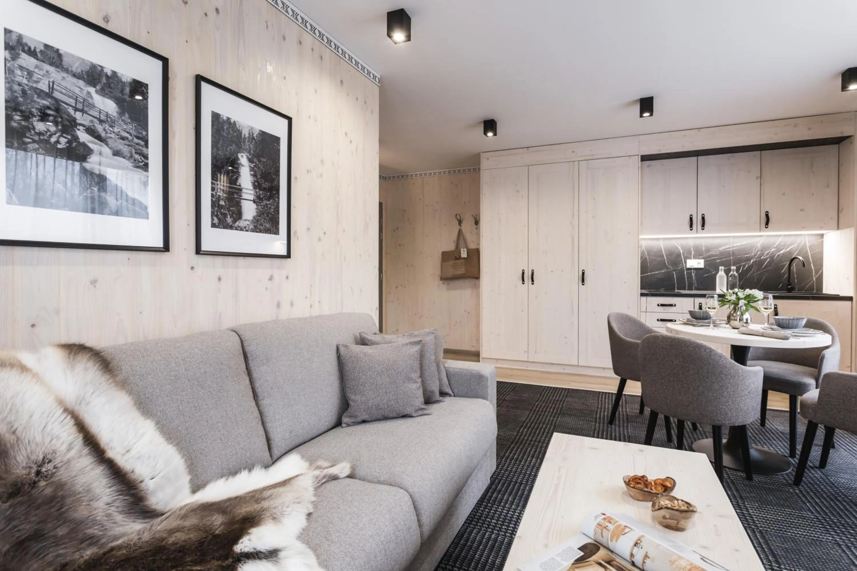 Living room in ARIETES MARMONT Resort