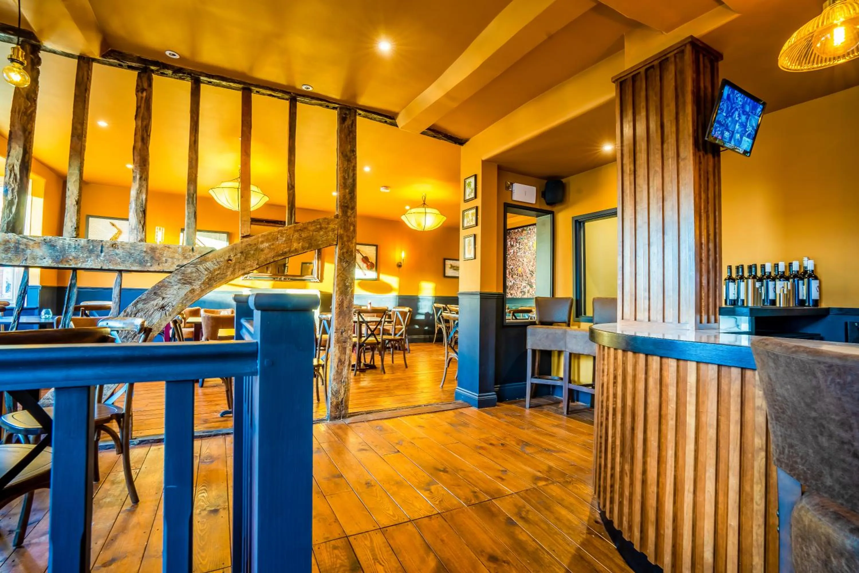 Lounge or bar in The Crown Hotel