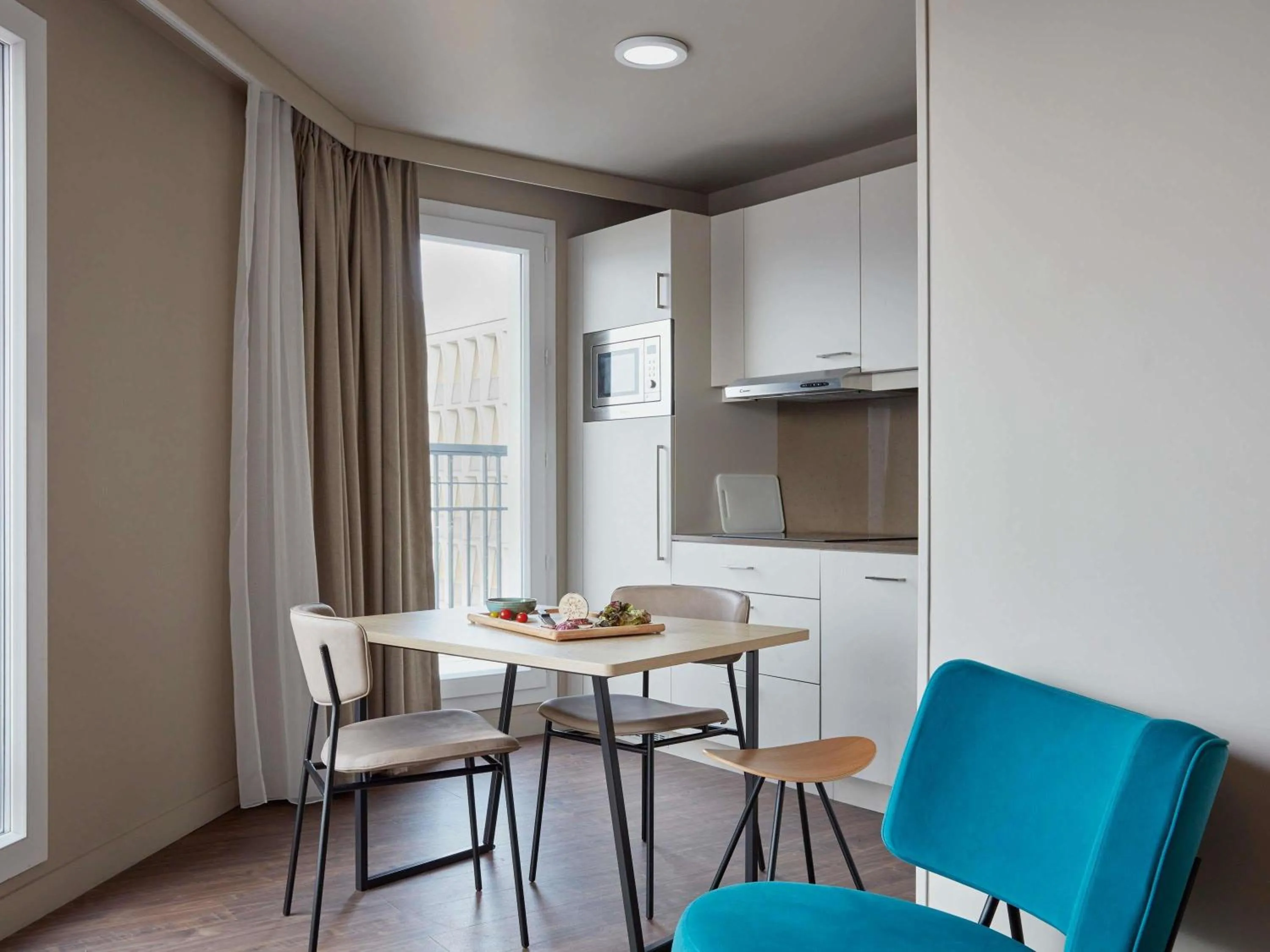 Bedroom in Aparthotel Adagio Paris Suresnes Longchamp