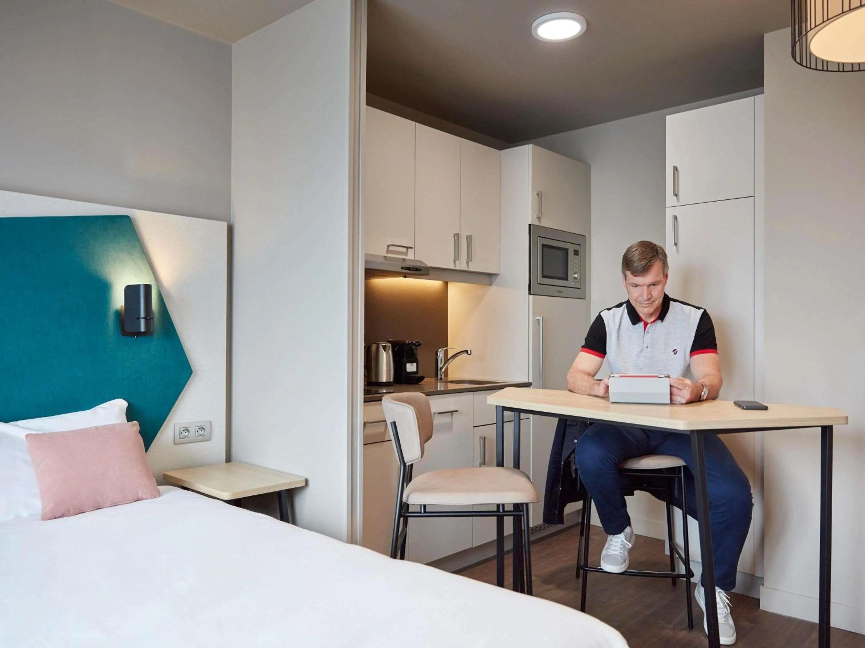 Bedroom in Aparthotel Adagio Paris Suresnes Longchamp