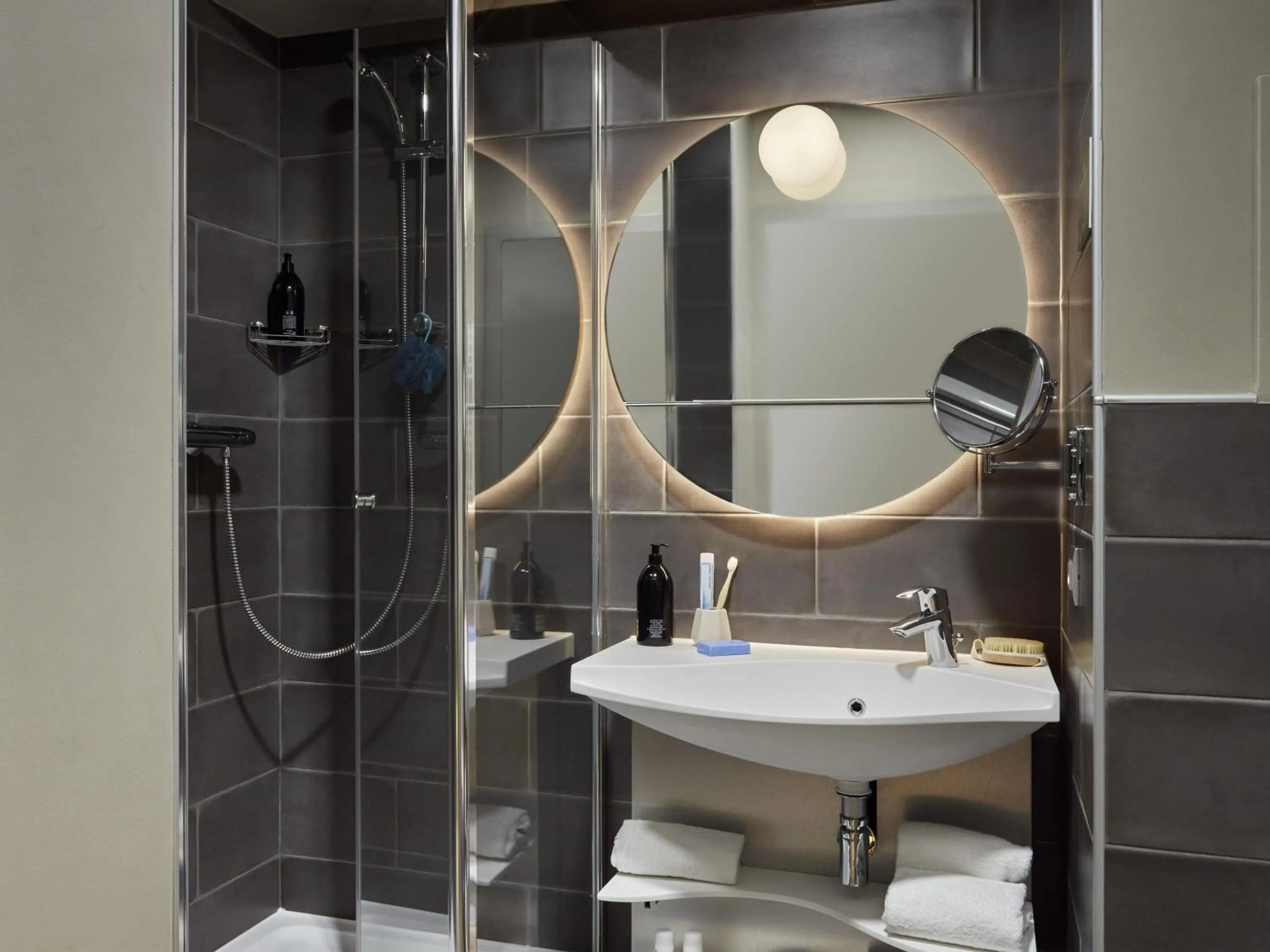 Bedroom in Aparthotel Adagio Paris Suresnes Longchamp