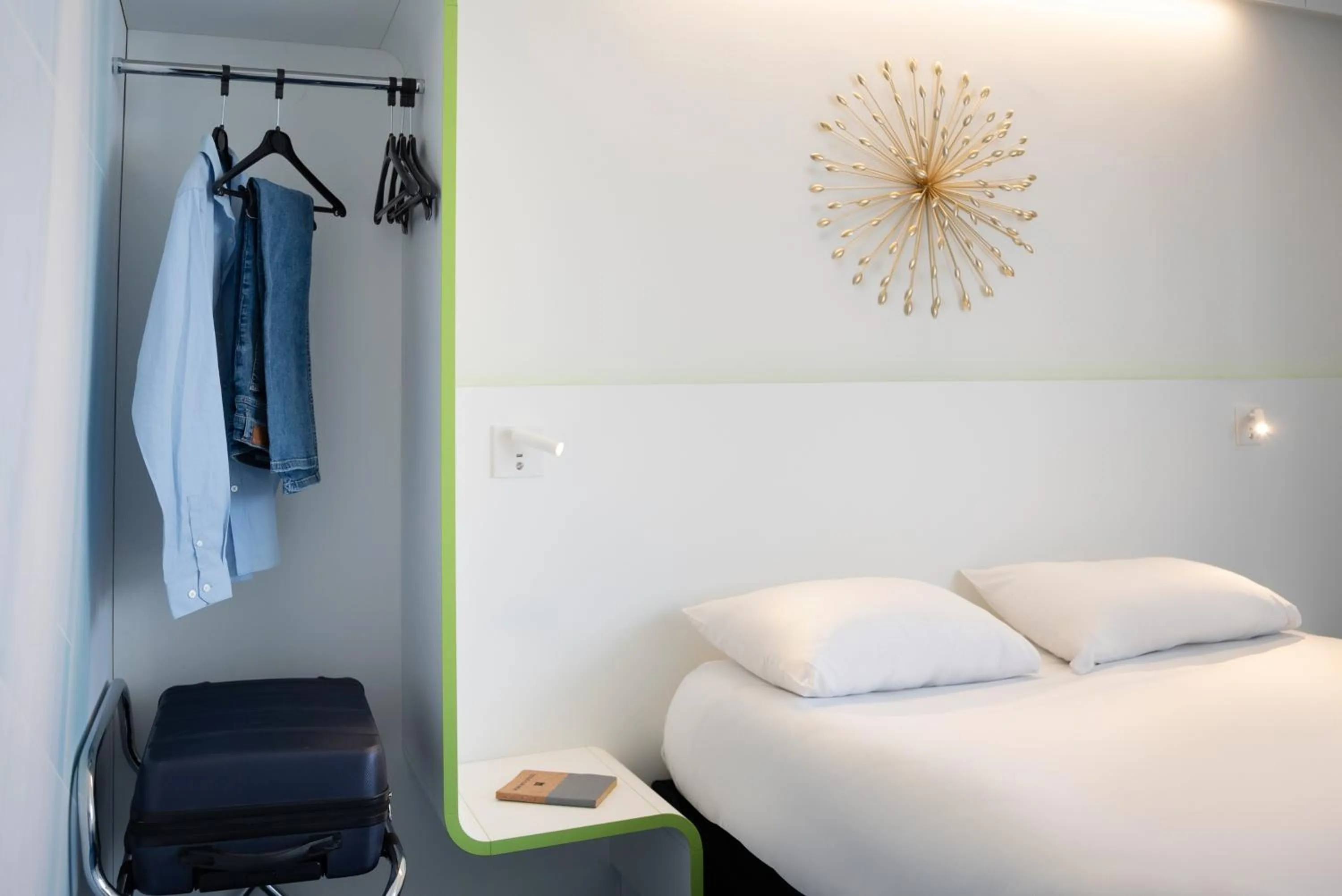 Bed in ibis Styles Fougeres
