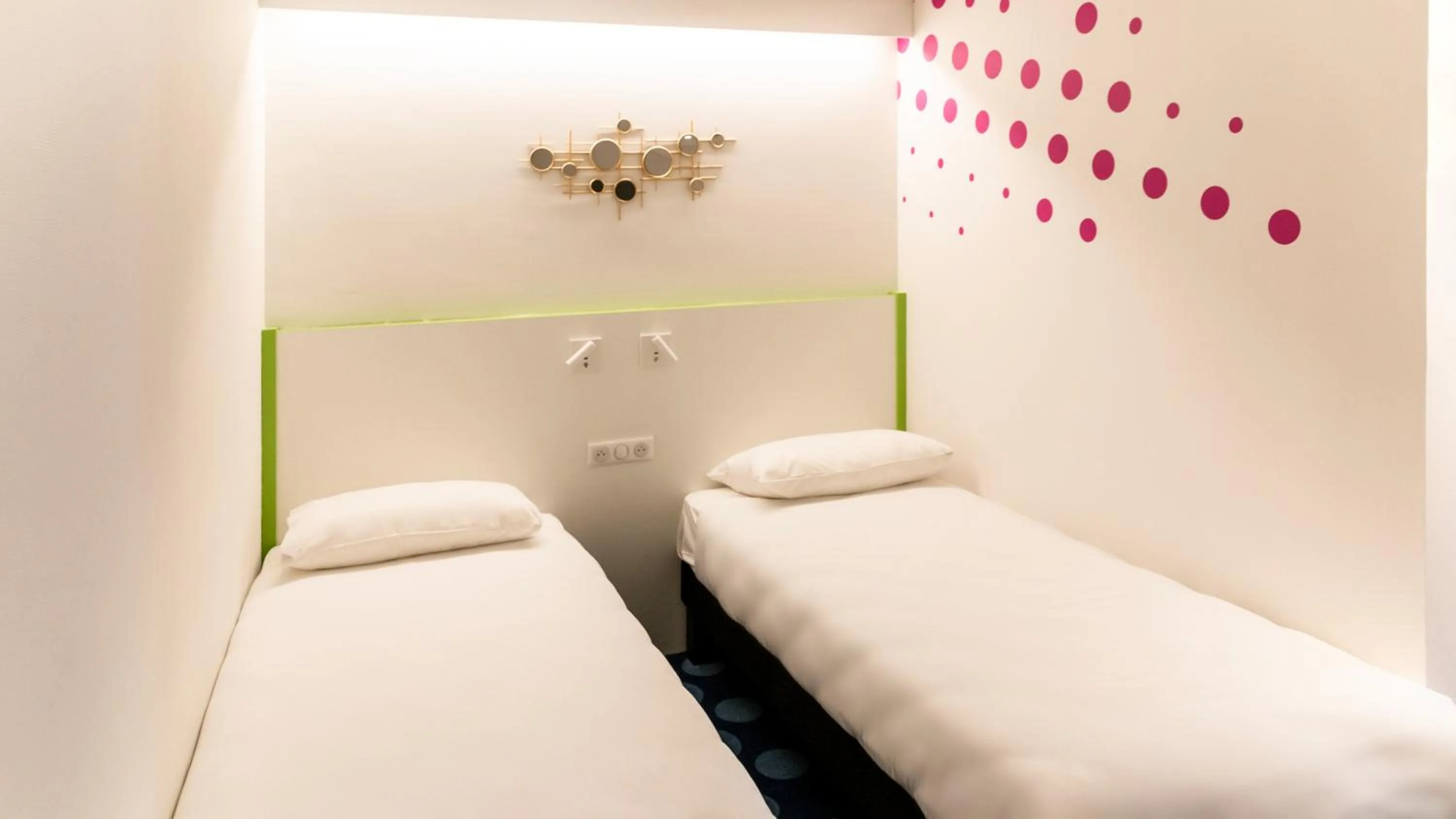 Bed in ibis Styles Fougeres