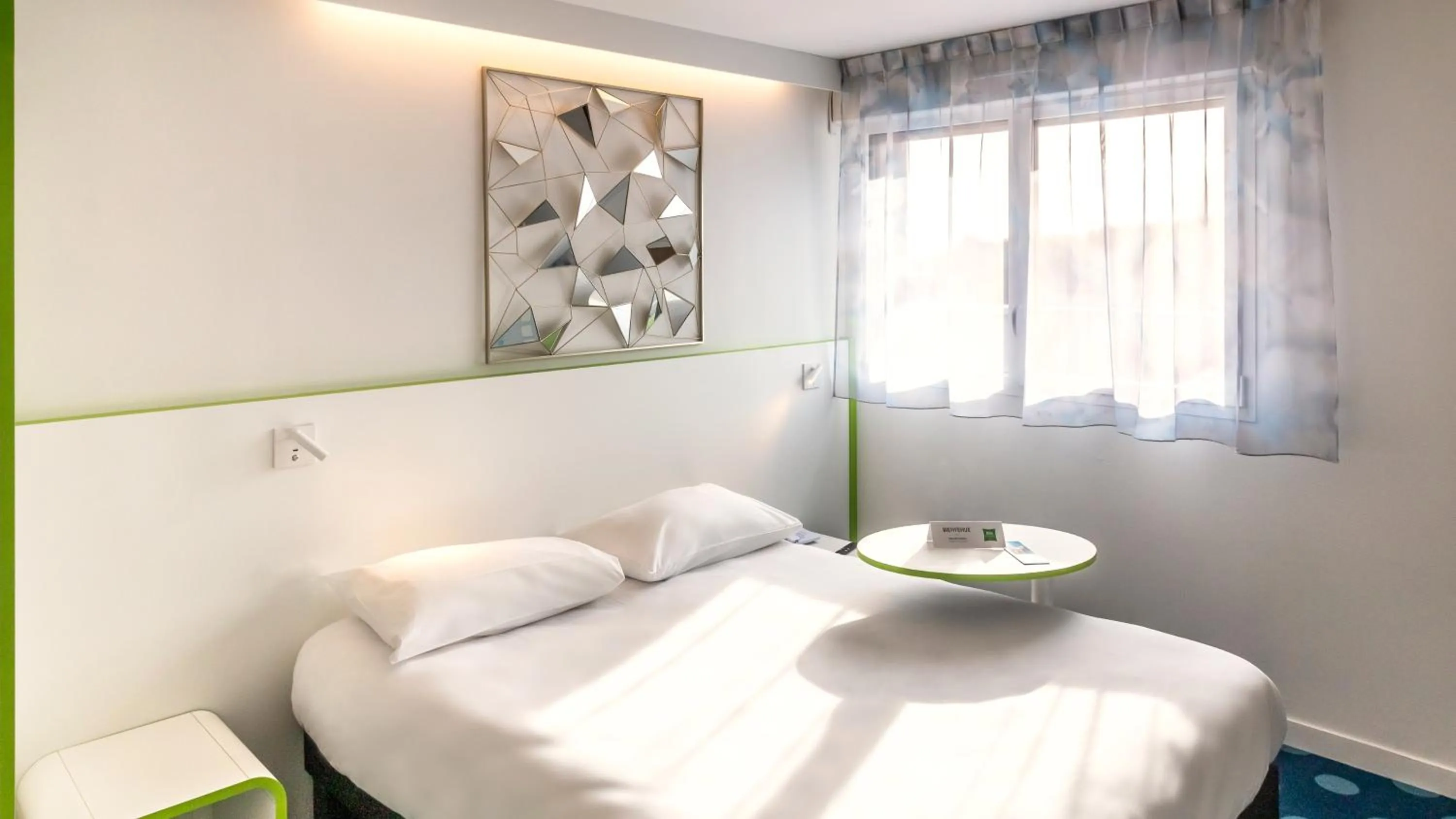 Bed in ibis Styles Fougeres
