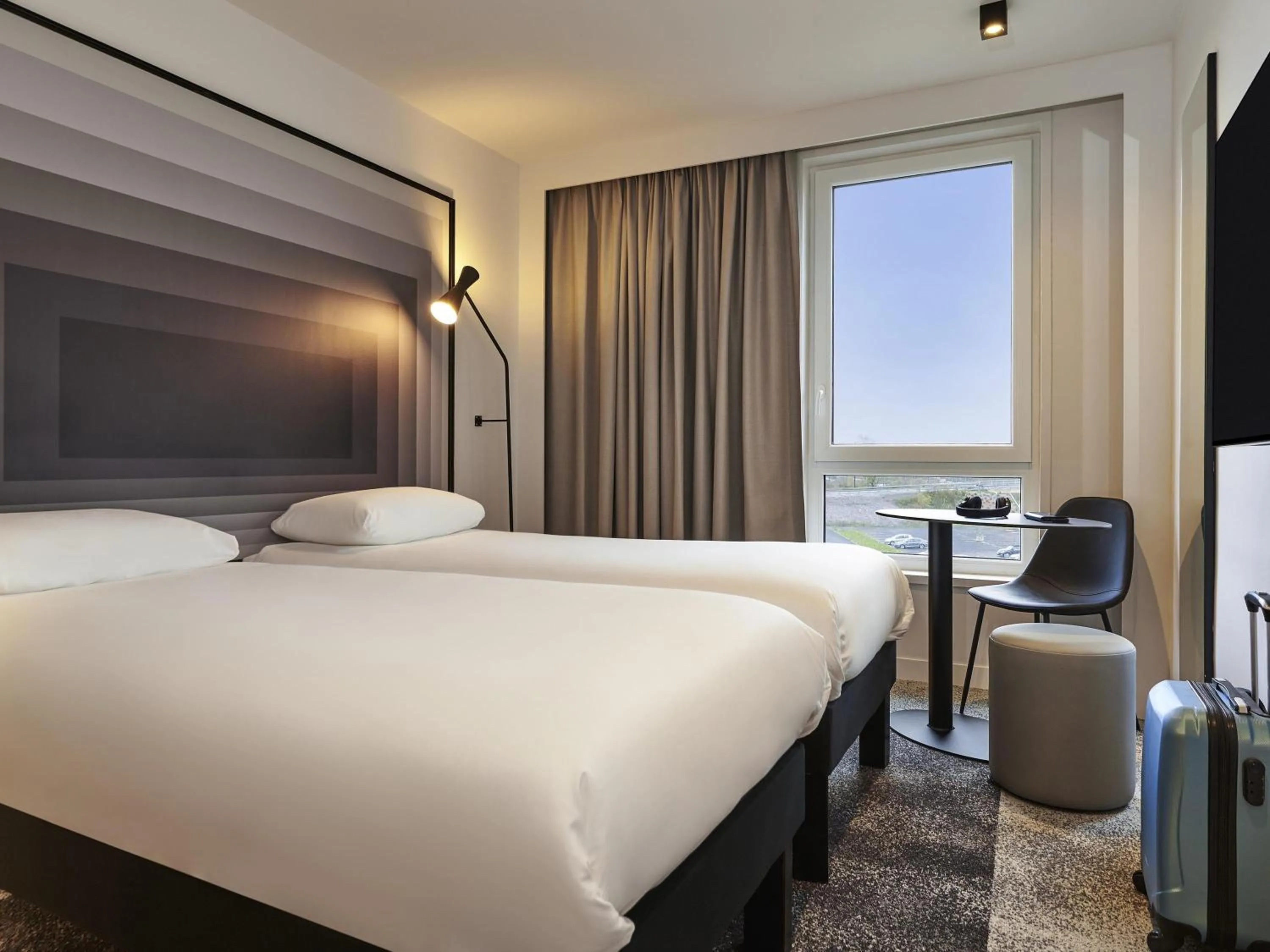 Bedroom, Bed in ibis Bethune Centre Gare