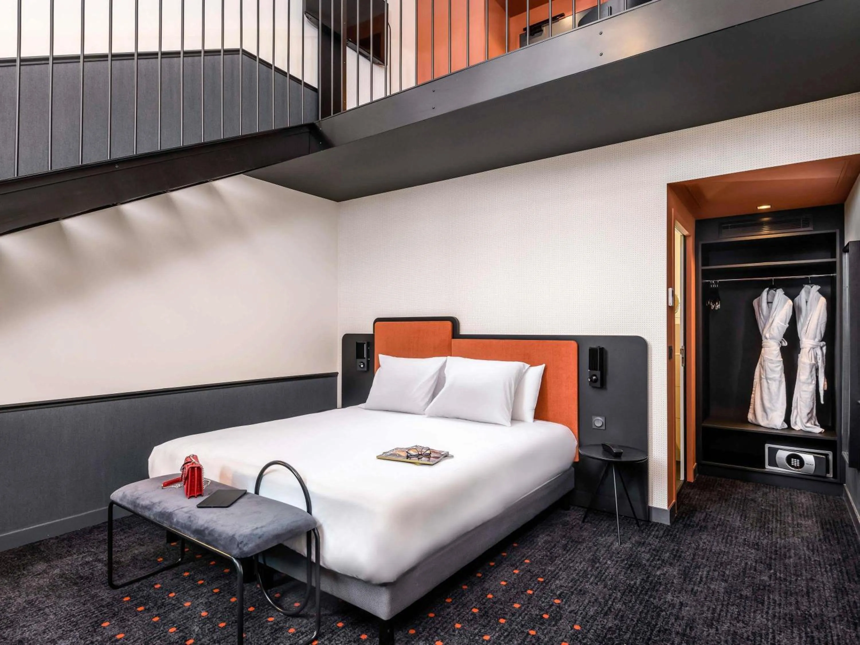 Bedroom, Bed in Mercure Bordeaux Centre Gare Atlantic