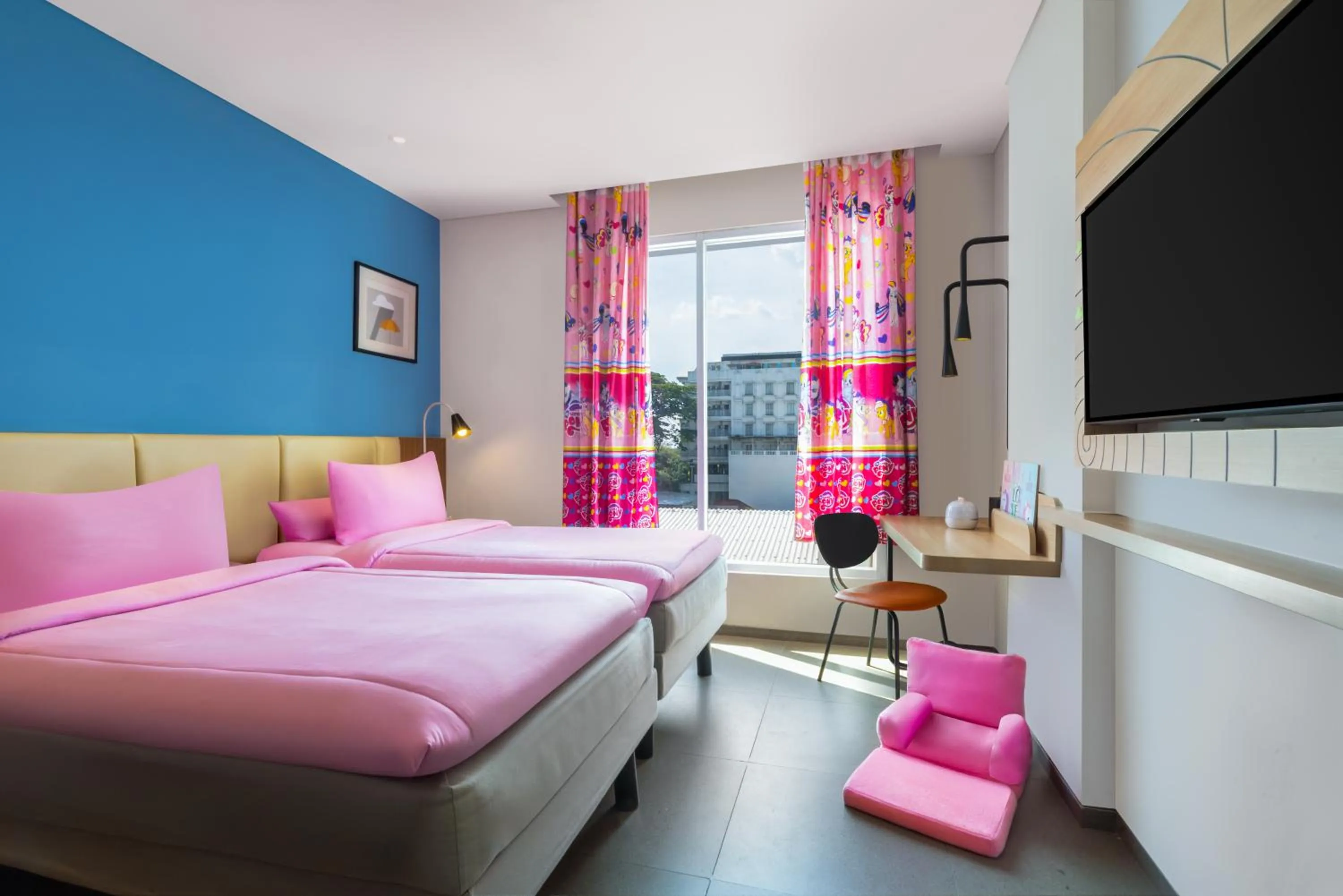 Bed in ibis Styles Bogor Pajajaran