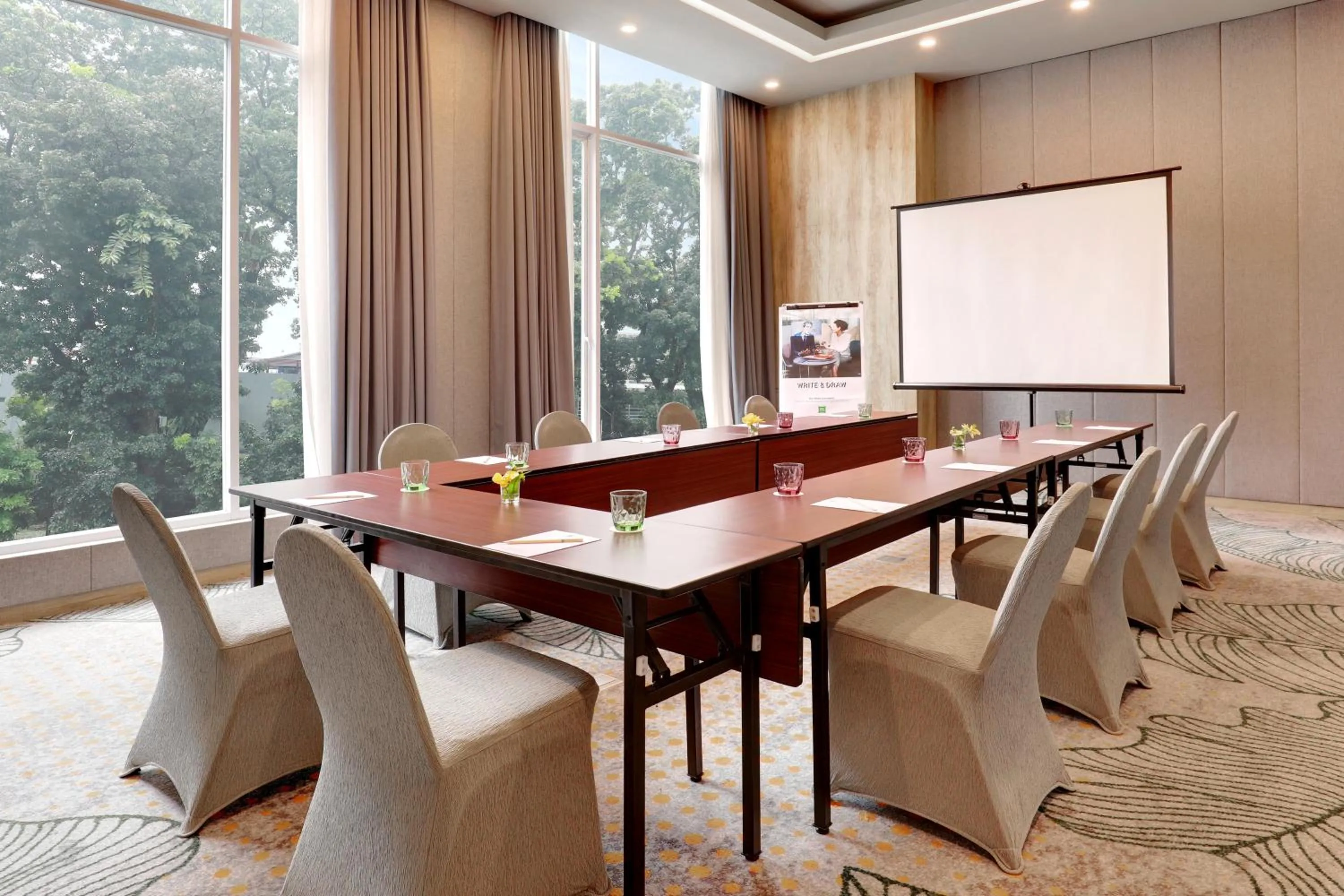 Business facilities in ibis Styles Bogor Pajajaran