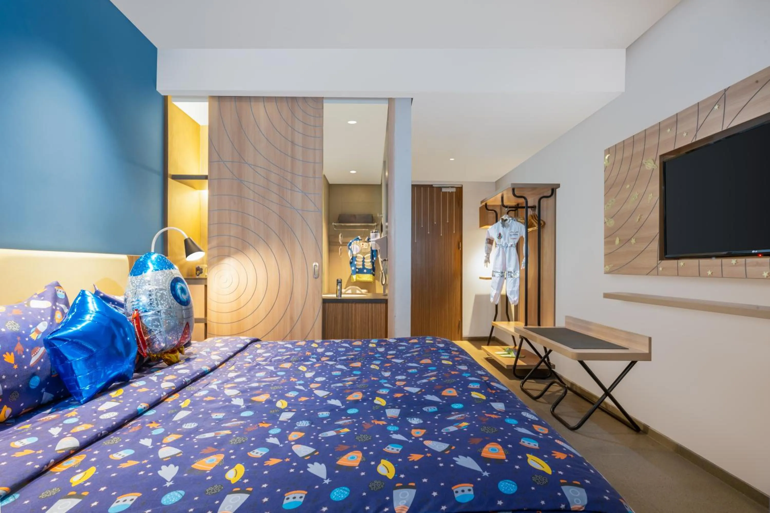 Bed in ibis Styles Bogor Pajajaran