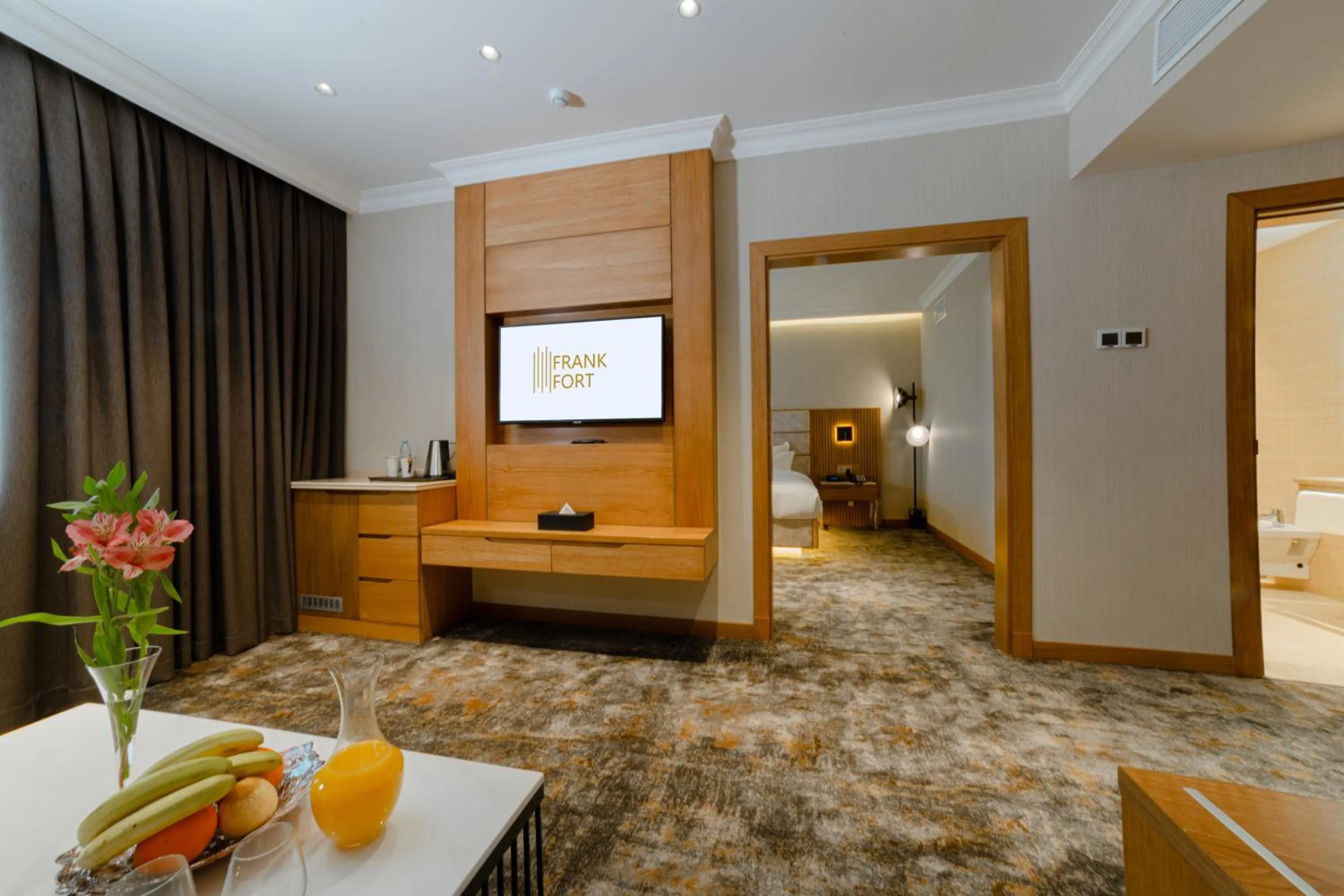 Communal lounge/ TV room in Frankfort Hotel and Spa