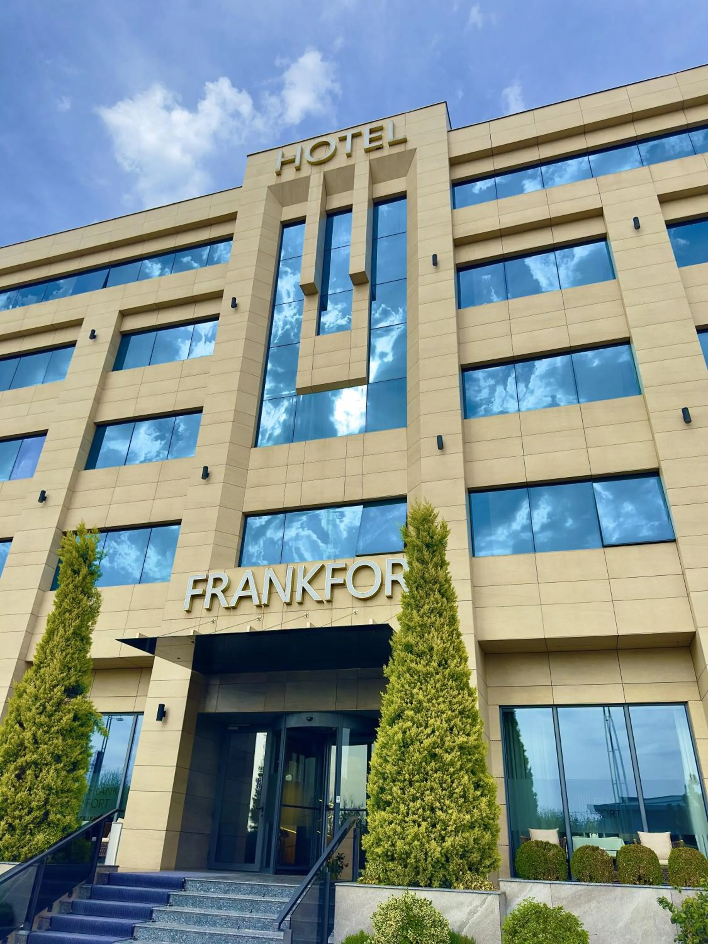 Property building in Frankfort Hotel and Spa