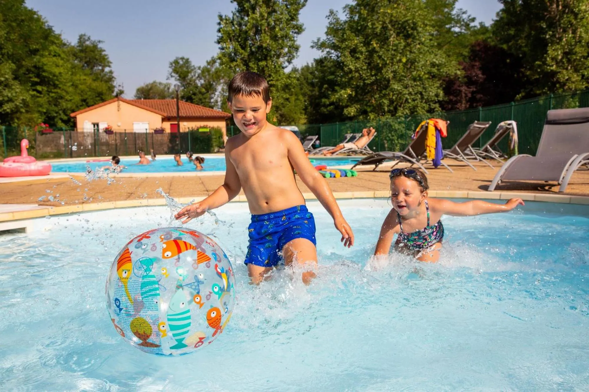 Swimming pool in Camping de la Bageasse