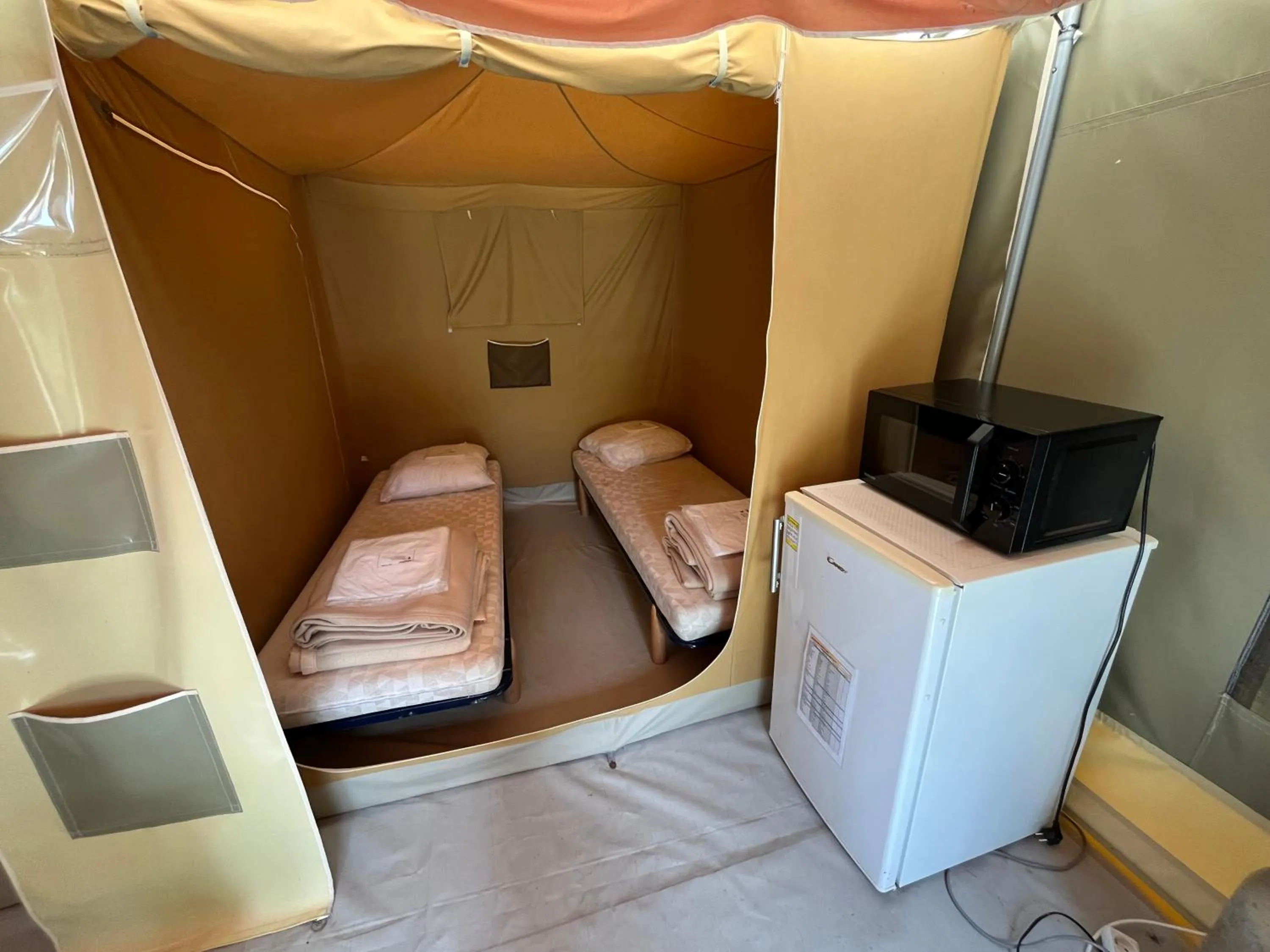 Photo of the whole room in Camping de Montlouis-sur-Loire