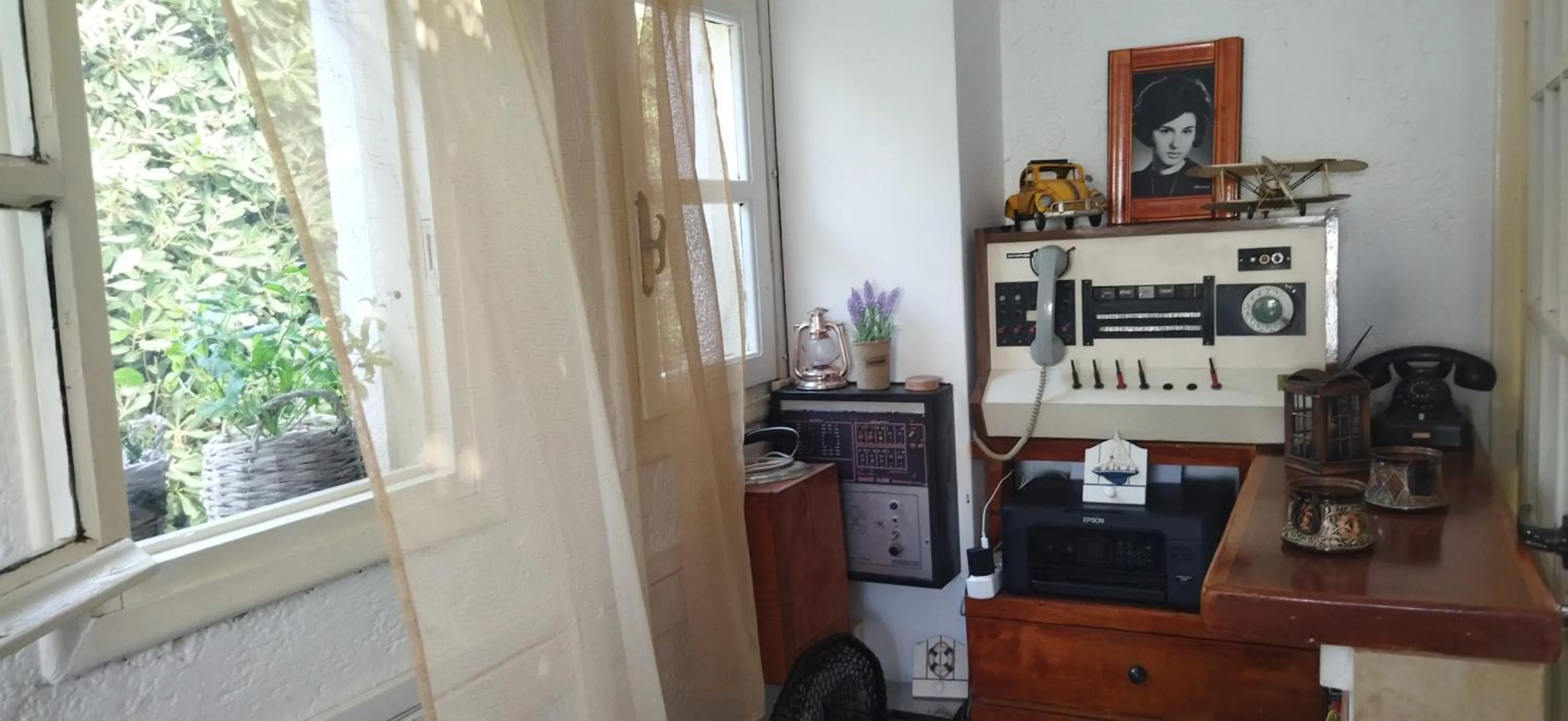 Cleo Rooms 250m from the beach