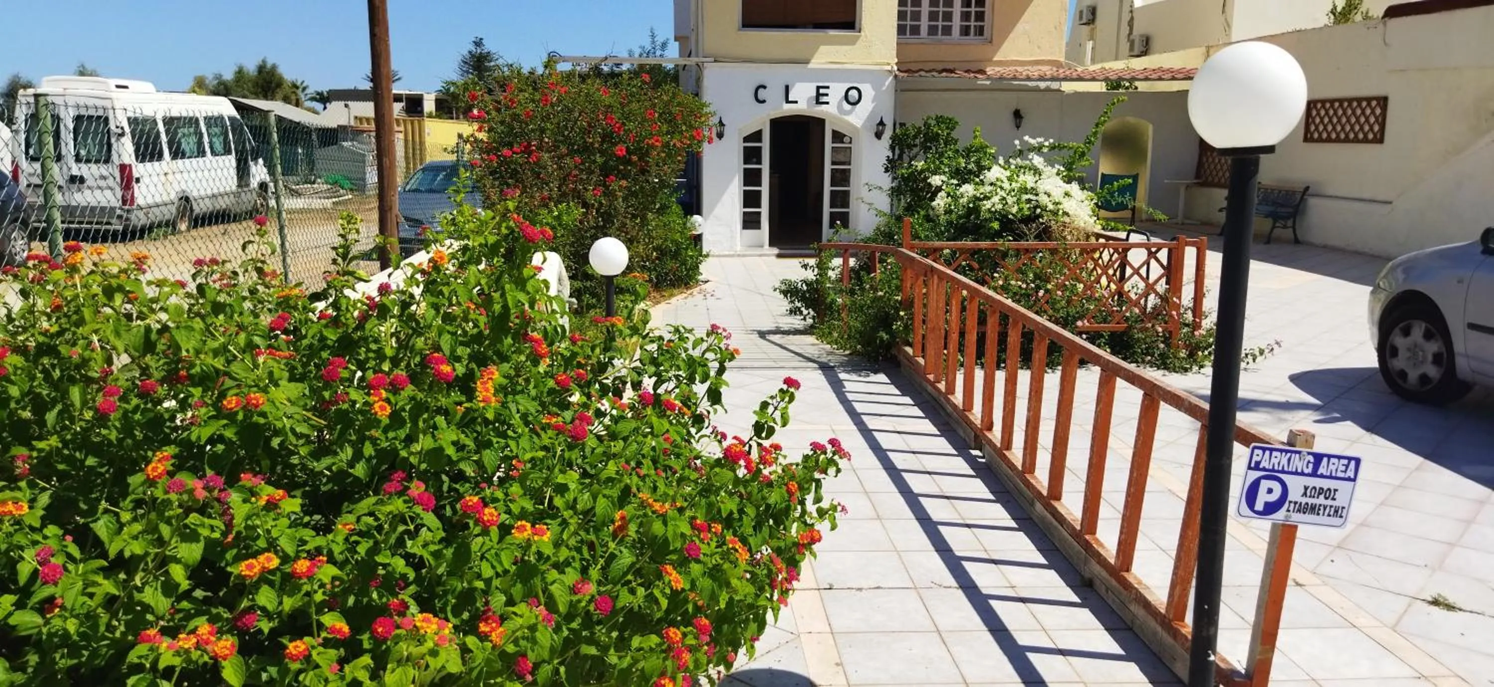 Balcony/Terrace in Cleo Rooms 250m from the beach
