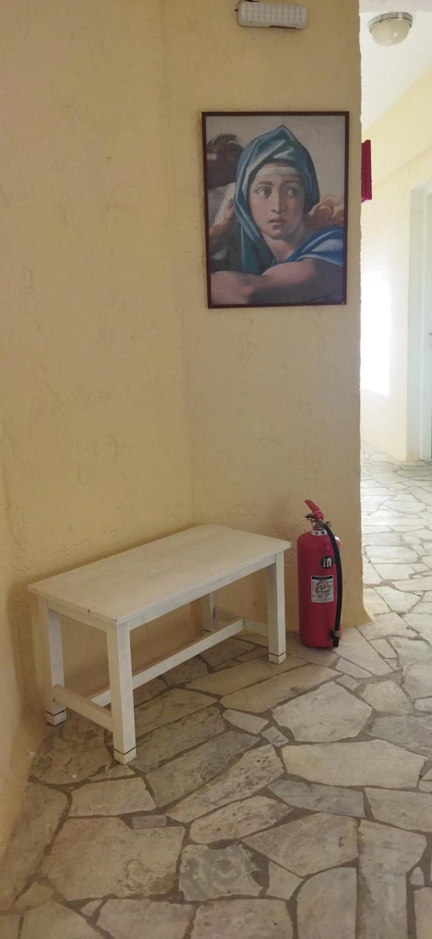 Cleo Rooms 250m from the beach