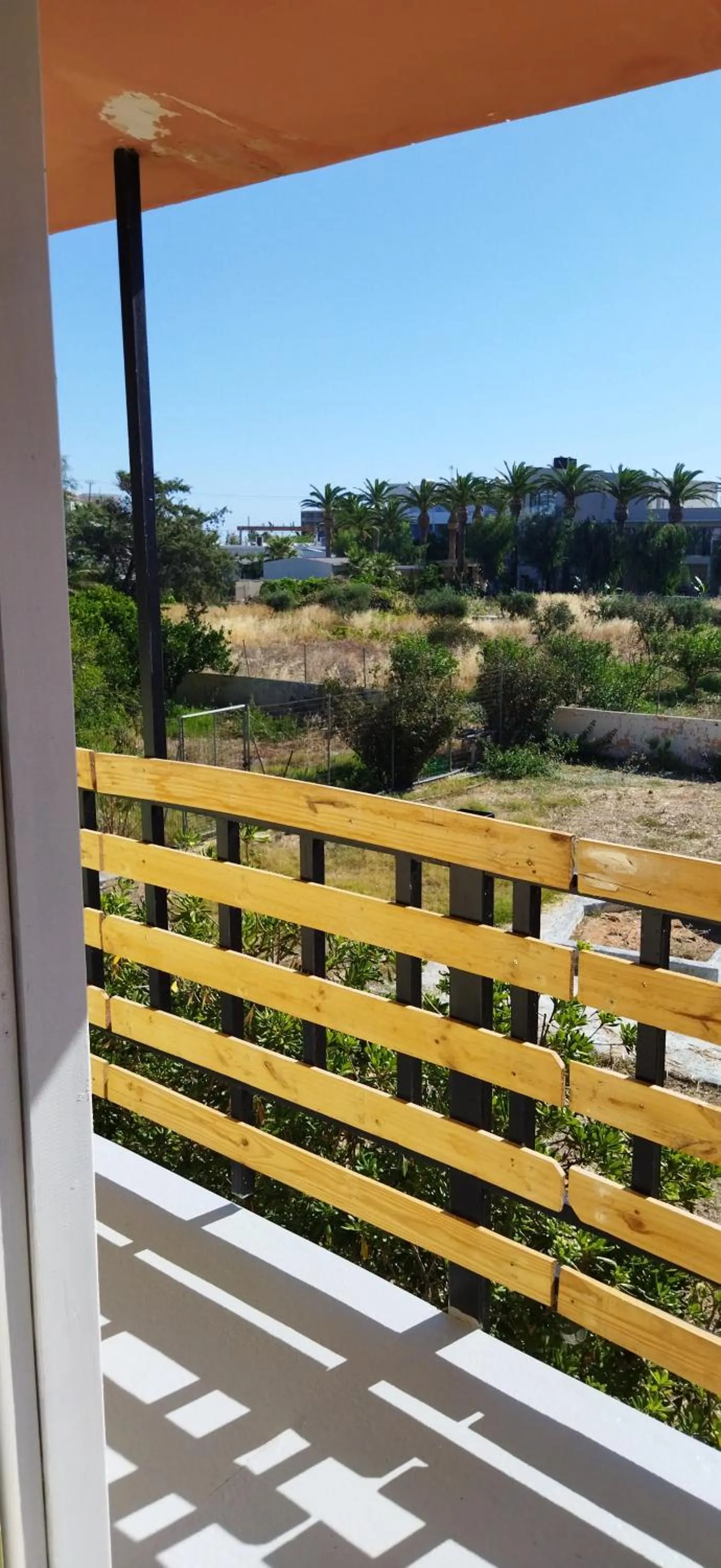 Cleo Rooms 250m from the beach